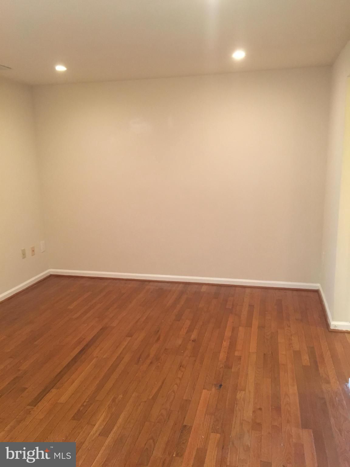 WILLIAMSTOWN - Residential