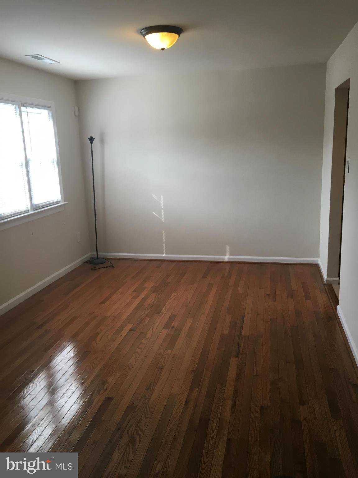 WILLIAMSTOWN - Residential