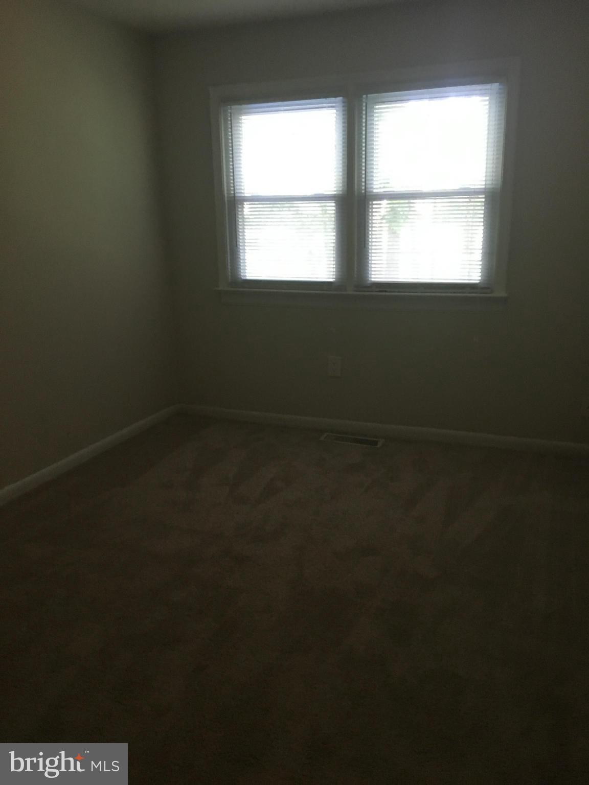 WILLIAMSTOWN - Residential