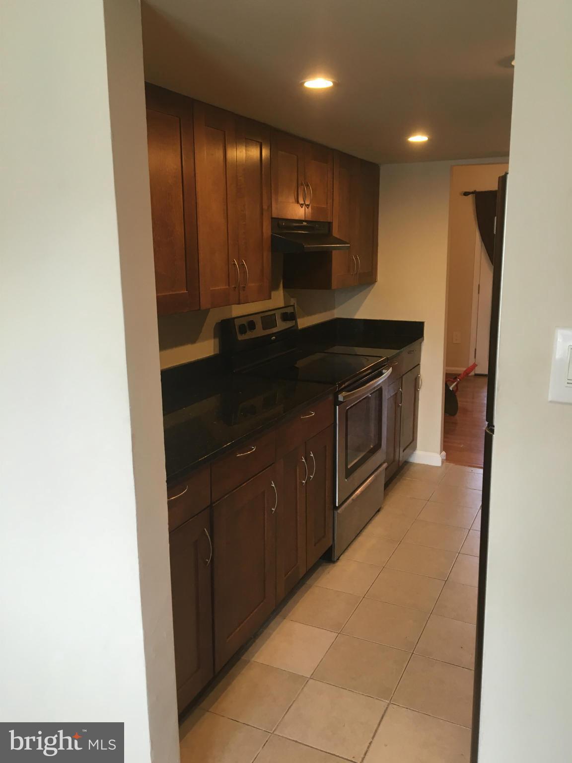 WILLIAMSTOWN - Residential