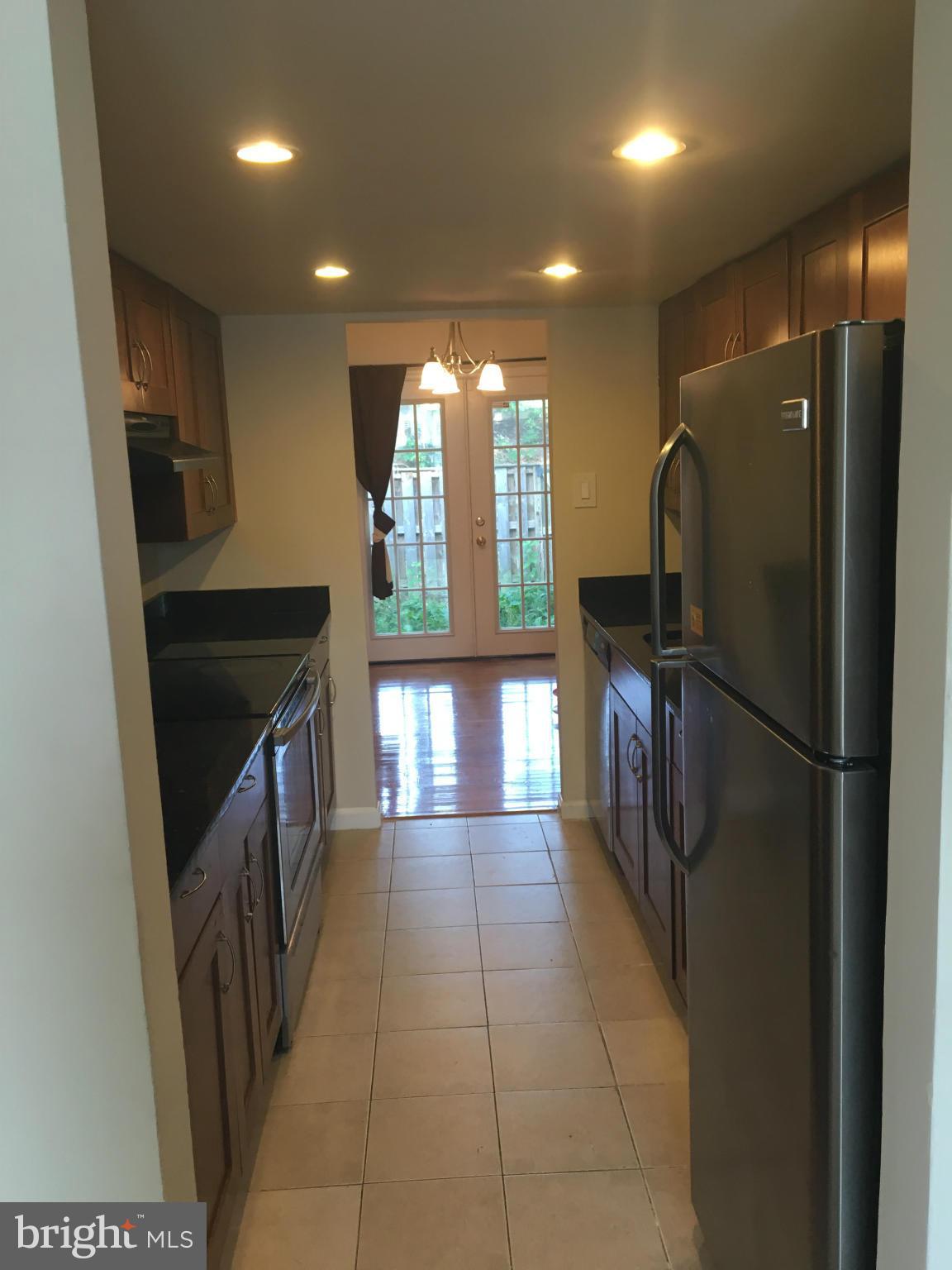 WILLIAMSTOWN - Residential