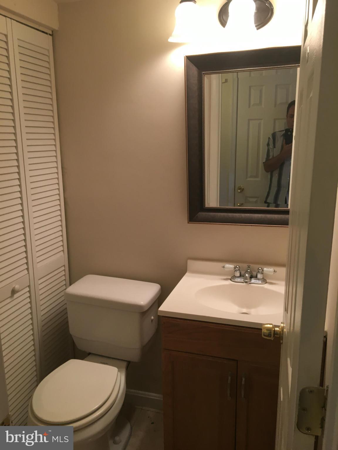 WILLIAMSTOWN - Residential