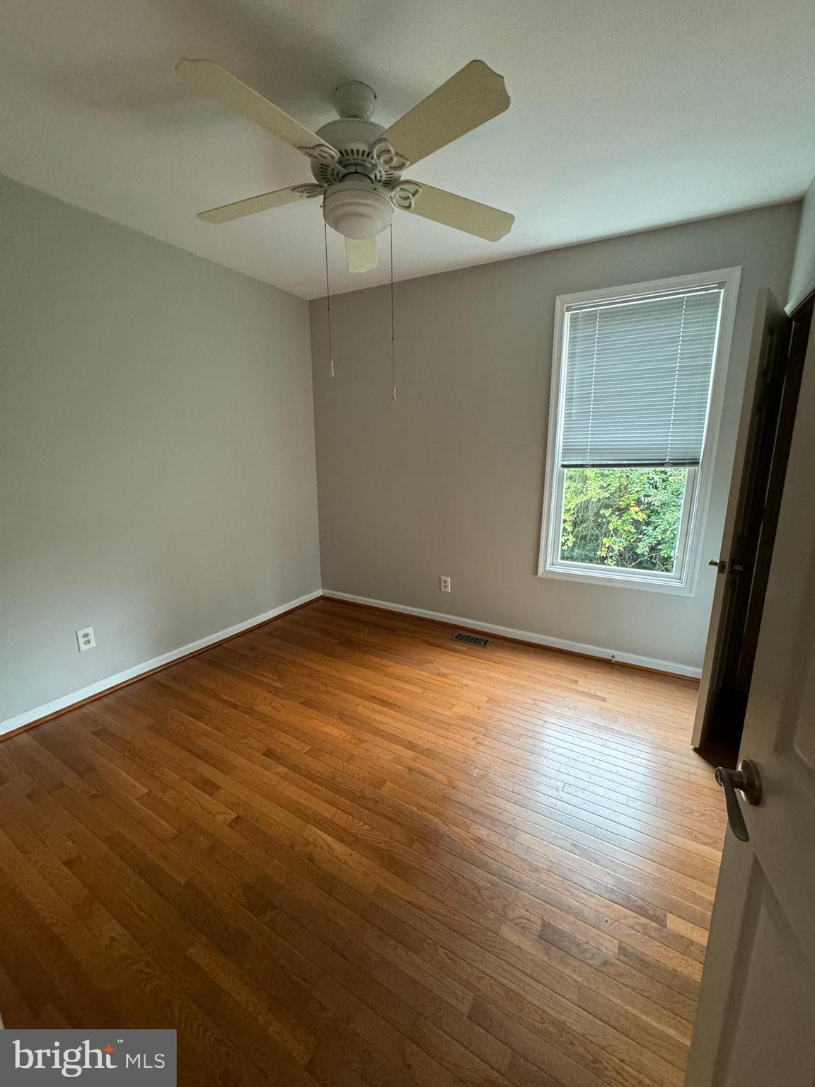 MOUNT RAINIER - Residential Lease