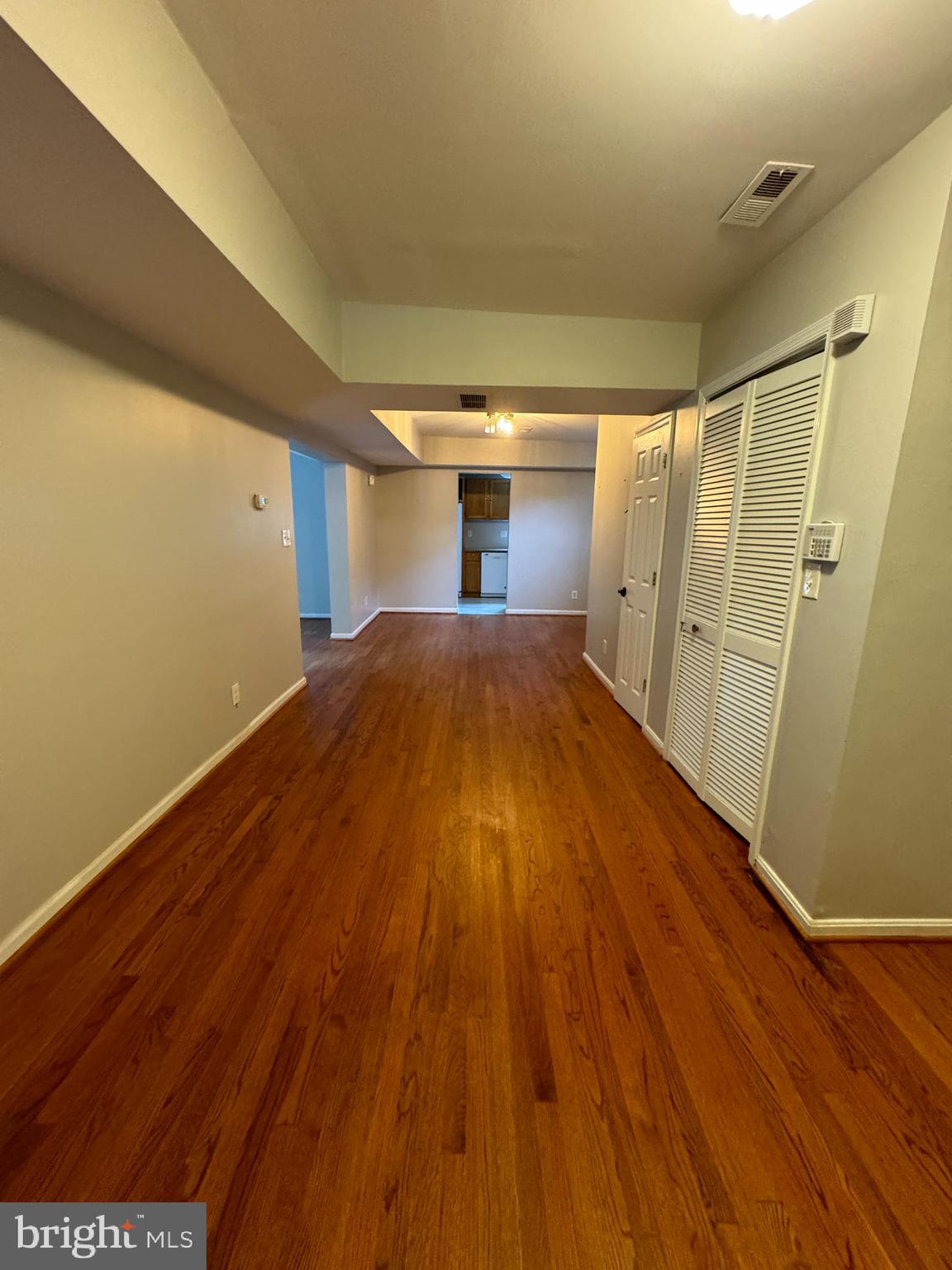 MOUNT RAINIER - Residential Lease