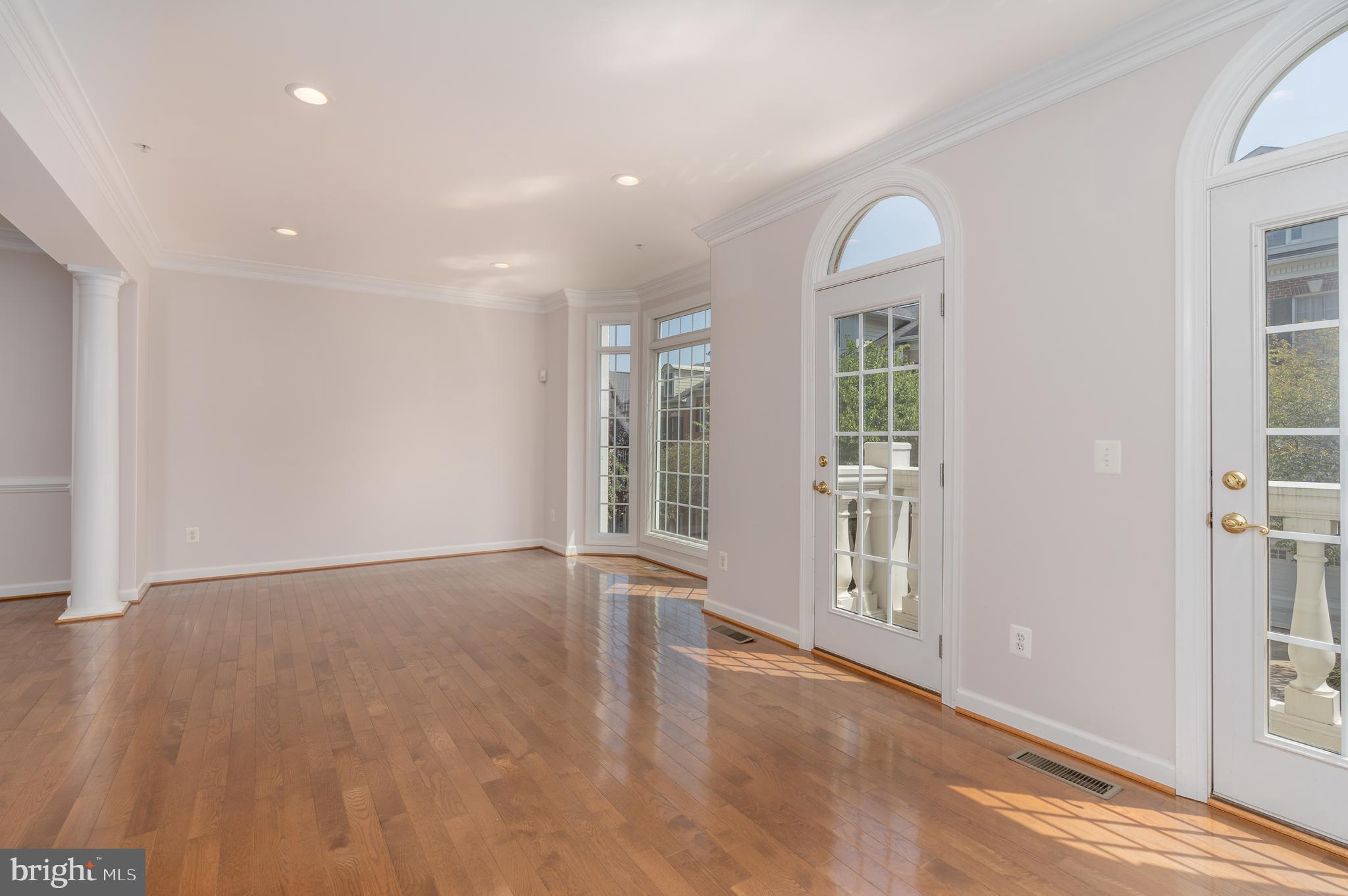 MCLEAN PLACE TOWNHOME - Residential Lease