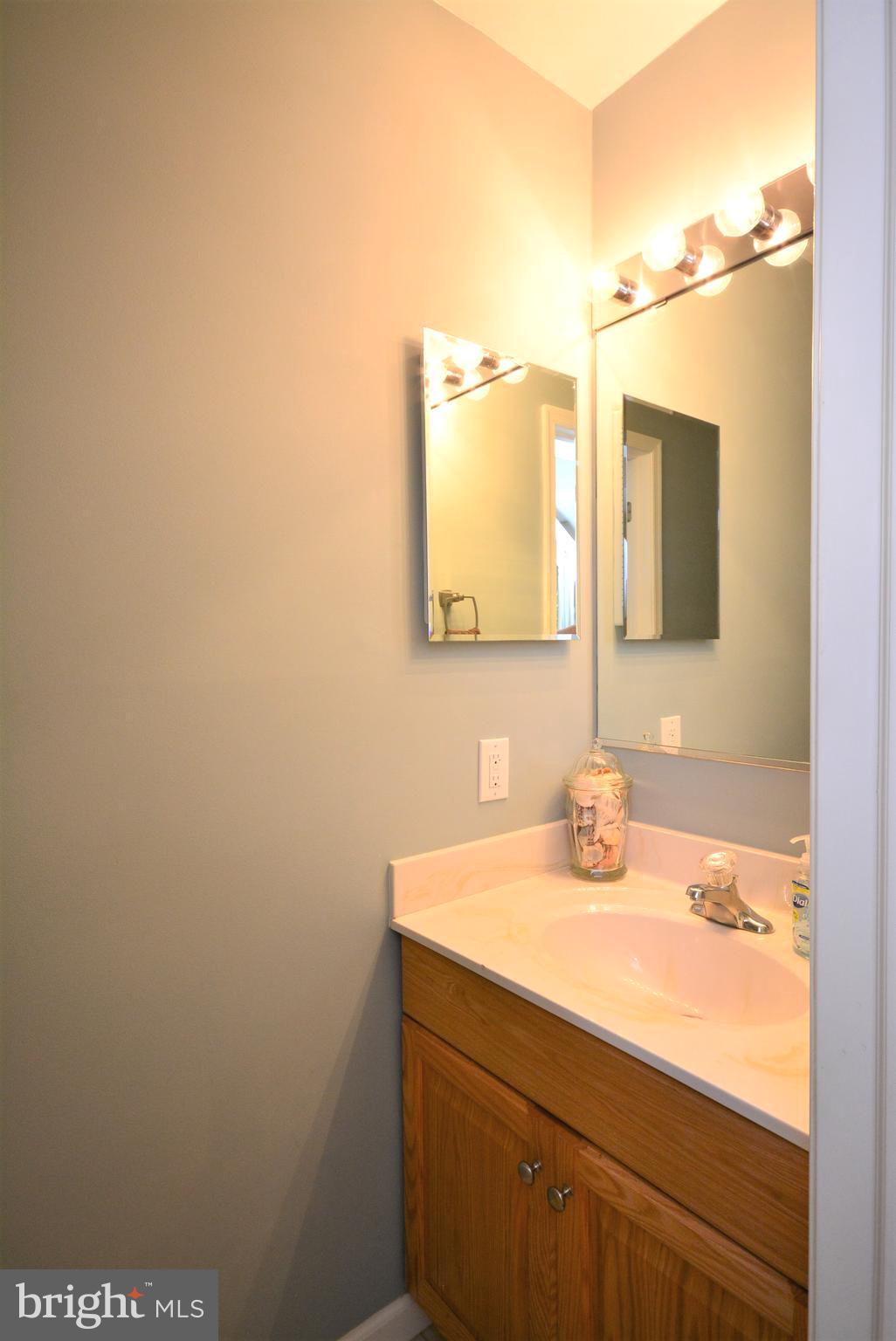 LAKE FRONT ROYAL - Residential