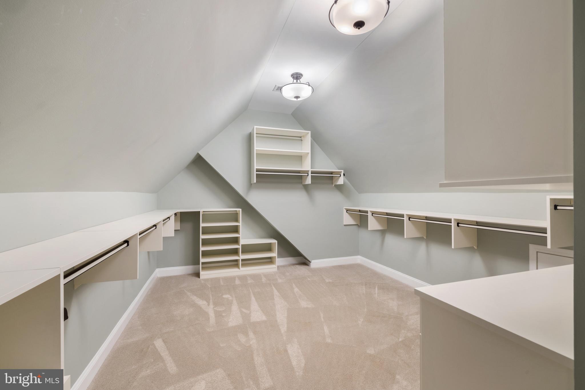 POTOMAC GLEN - Residential