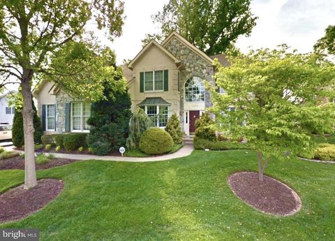 Photo of 10113 Daphney House Way, ROCKVILLE, MD 20850 (MLS # MDMC2205170) Photo of 10113 Daphney House Way, ROCKVILLE, MD 20850 (MLS # MDMC2205170)