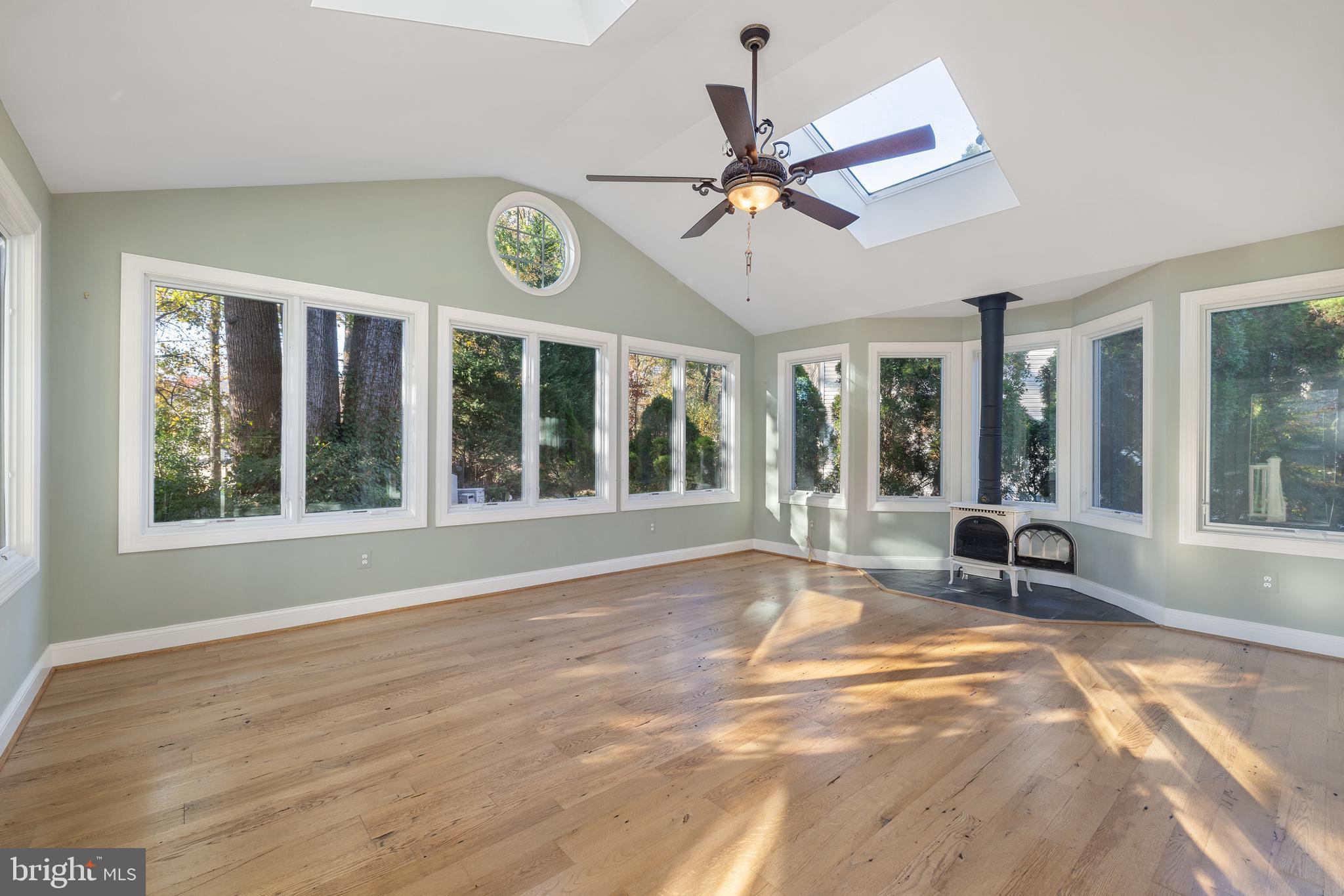 POTOMAC GLEN - Residential