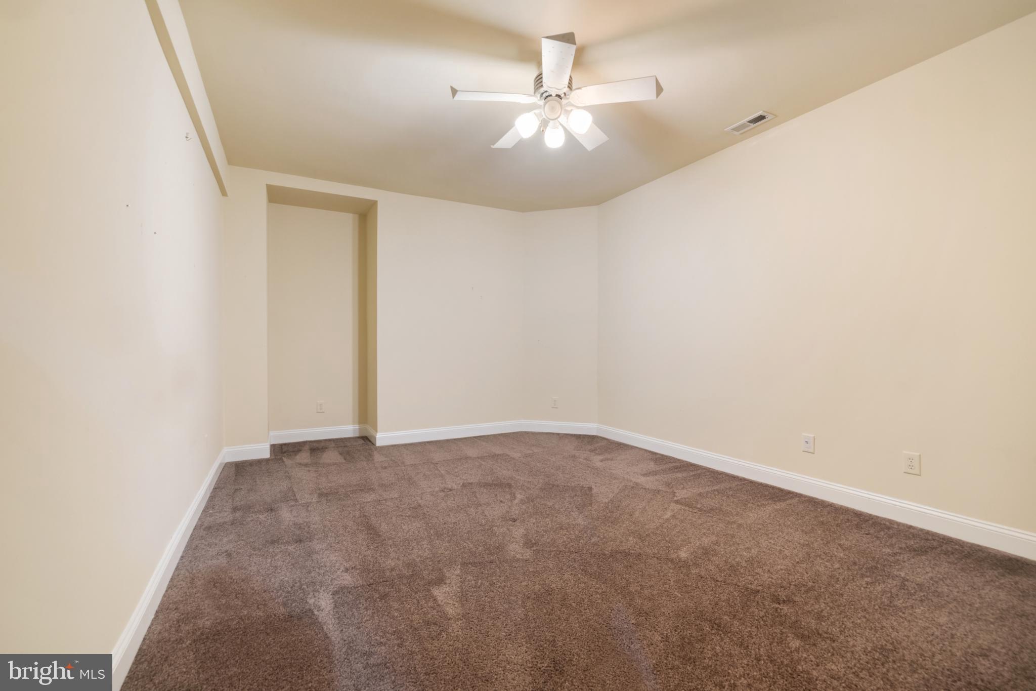 POTOMAC GLEN - Residential