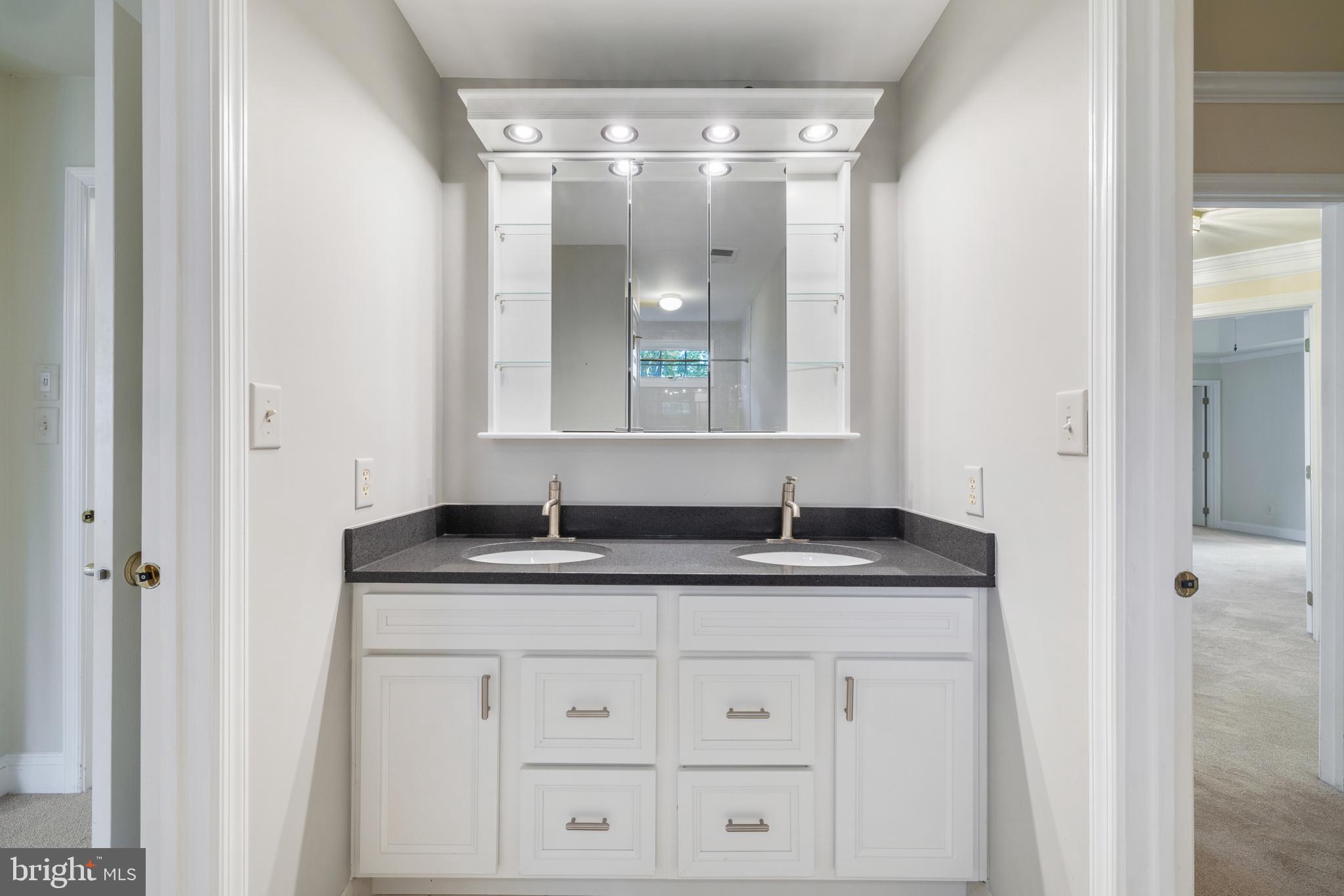 POTOMAC GLEN - Residential