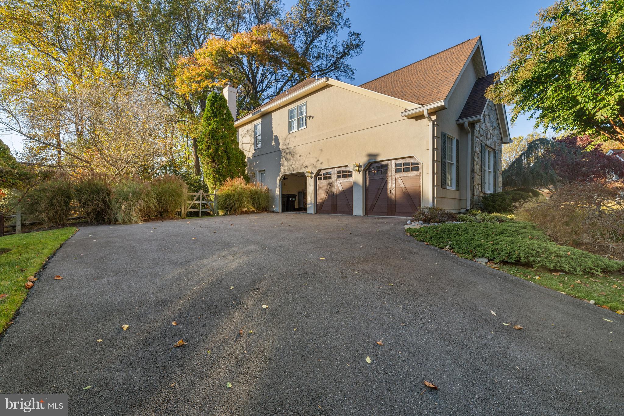 10113 DAPHNEY HOUSE WAY