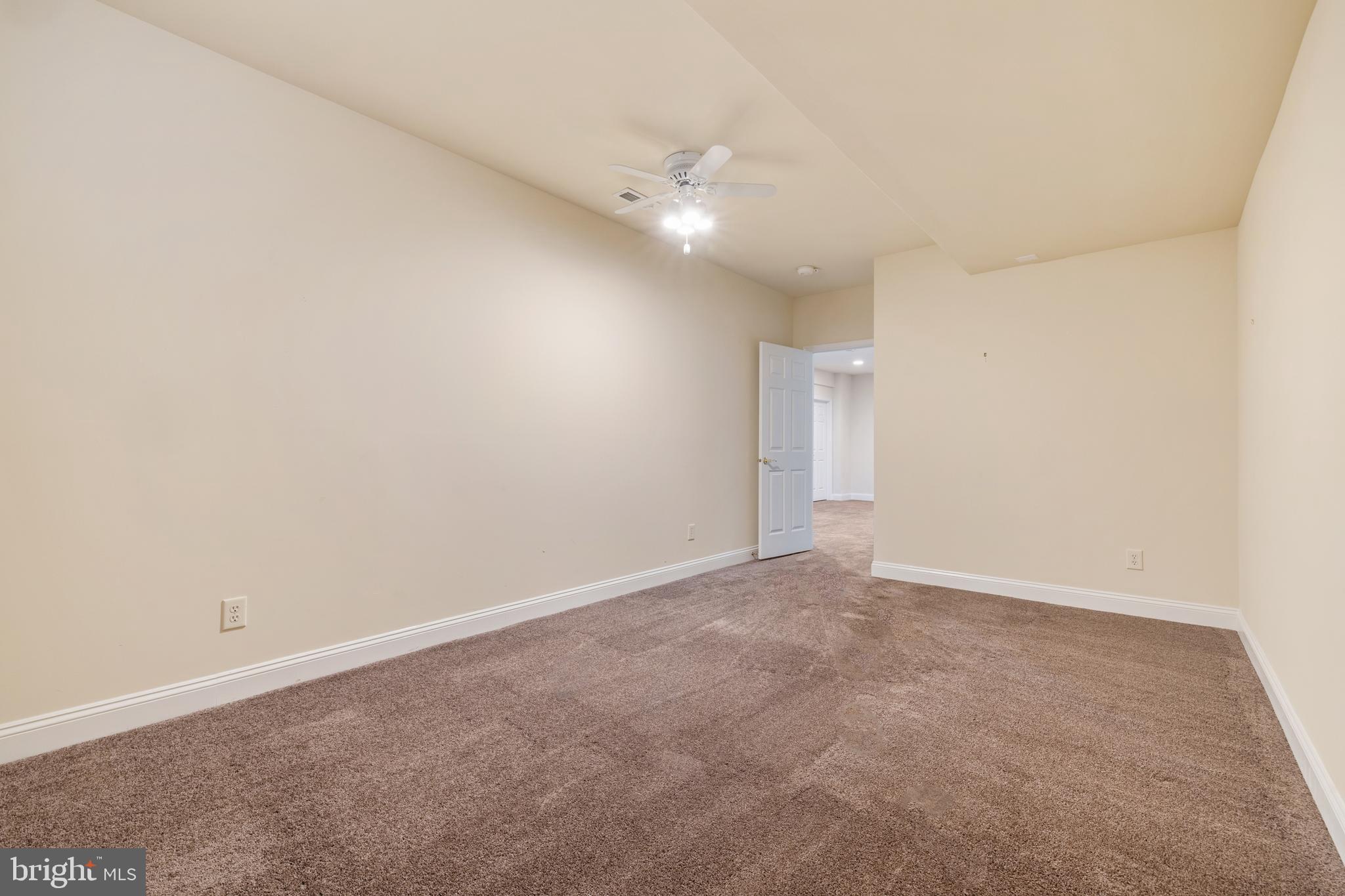 POTOMAC GLEN - Residential