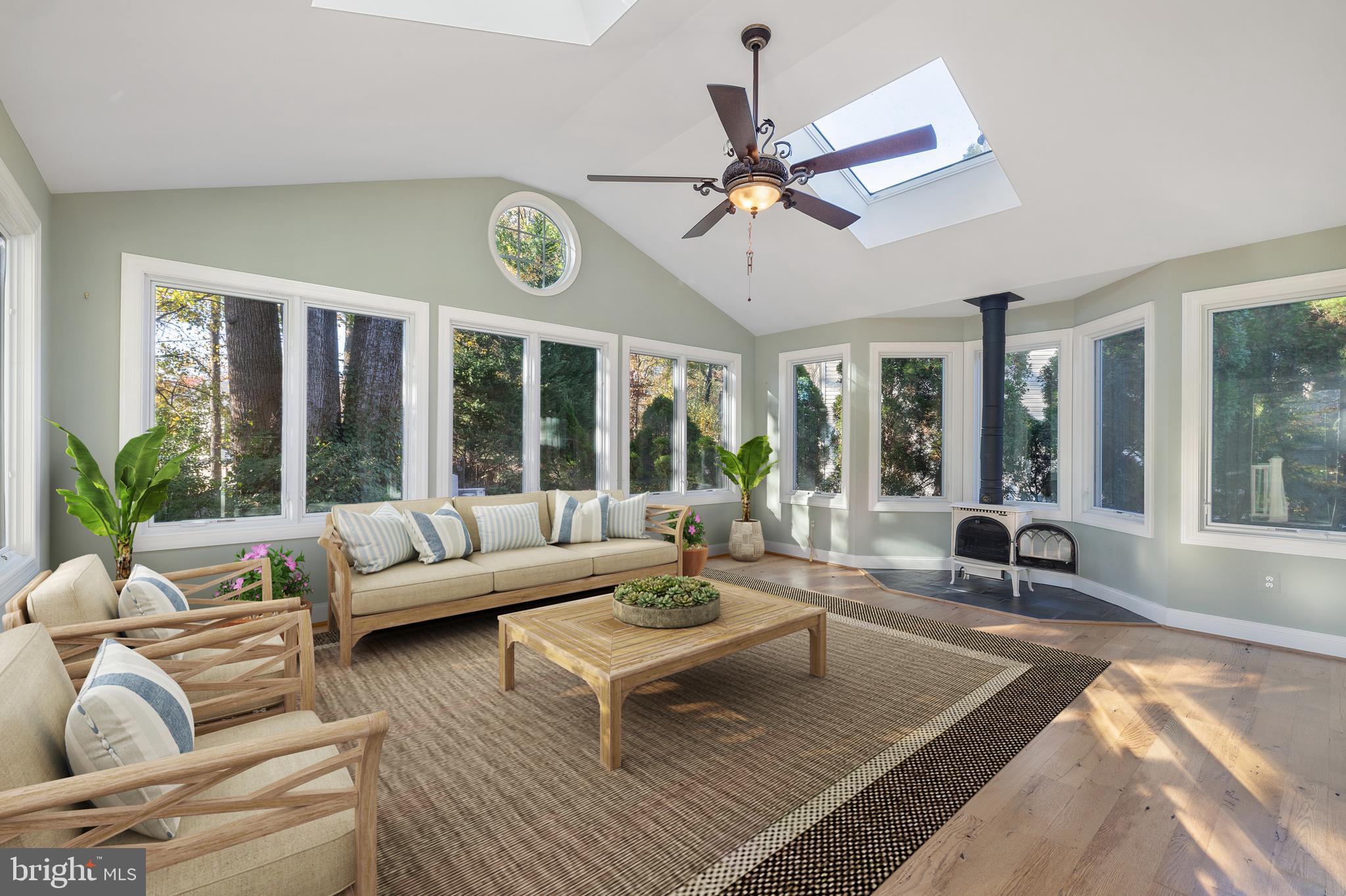 POTOMAC GLEN - Residential