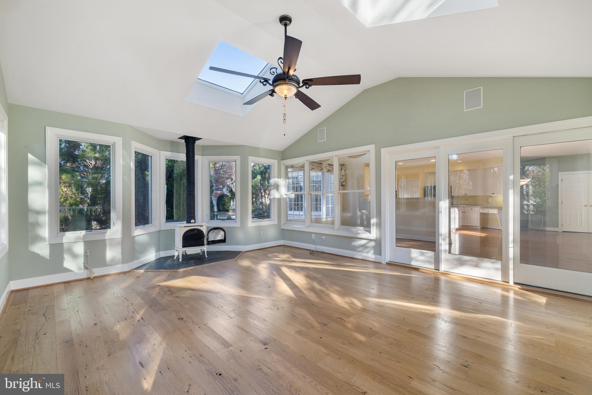 POTOMAC GLEN - Residential