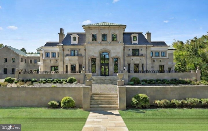 Photo 1 of 57 — 2801 RIVERTON ROAD, CINNAMINSON, NJ 08077