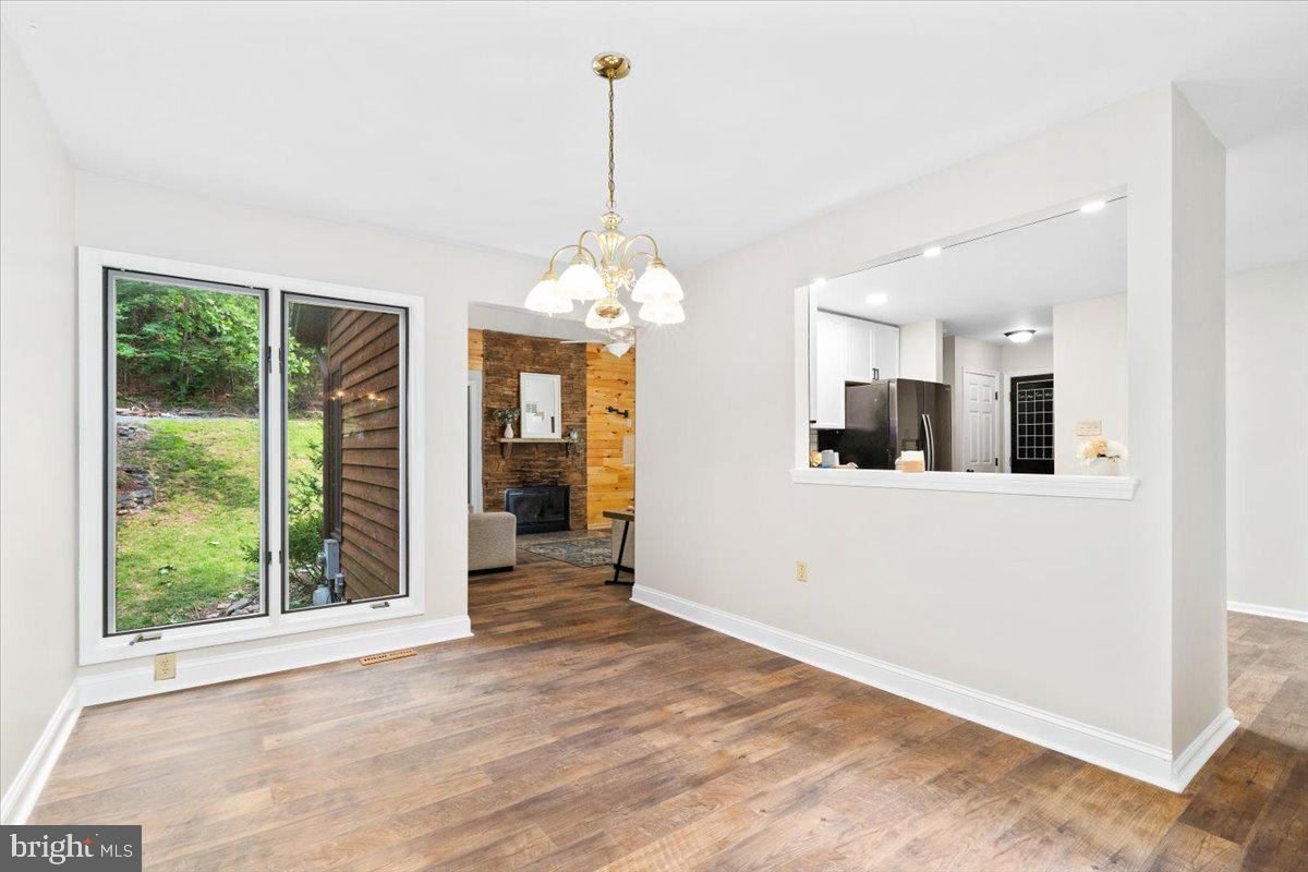 6816 BALMORAL COURT