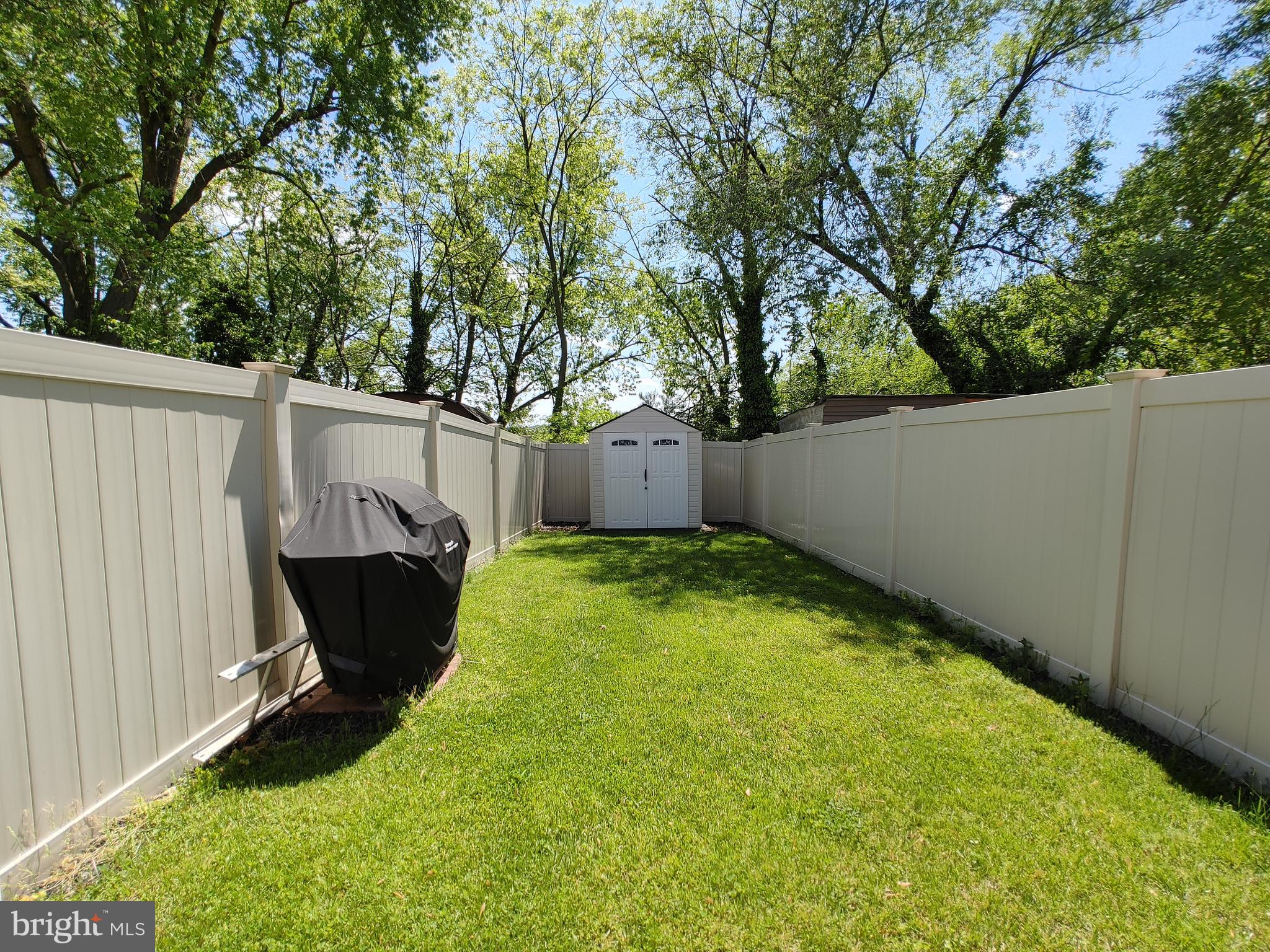 RIVERVIEW - Residential