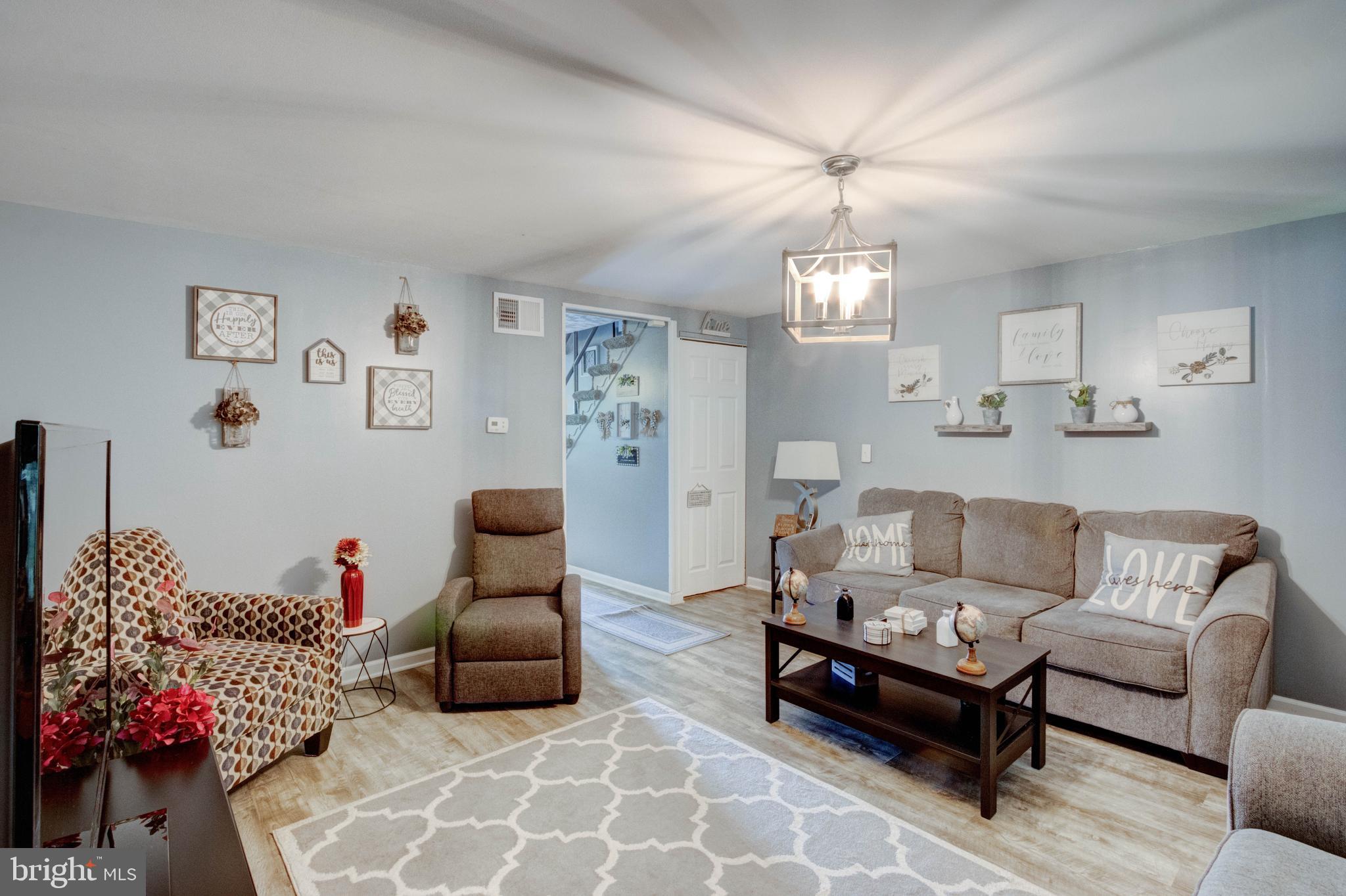 RIVERVIEW - Residential