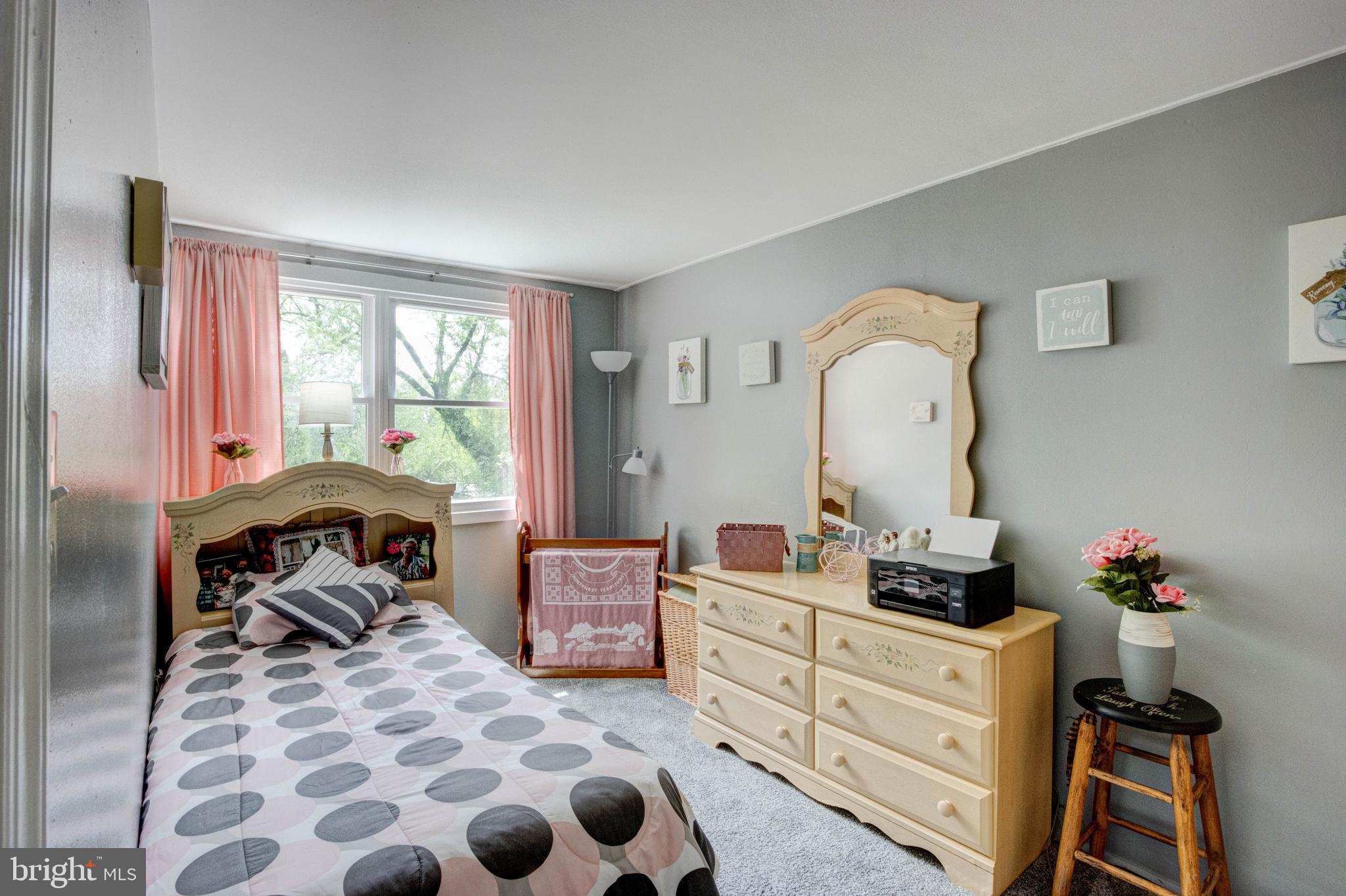 RIVERVIEW - Residential