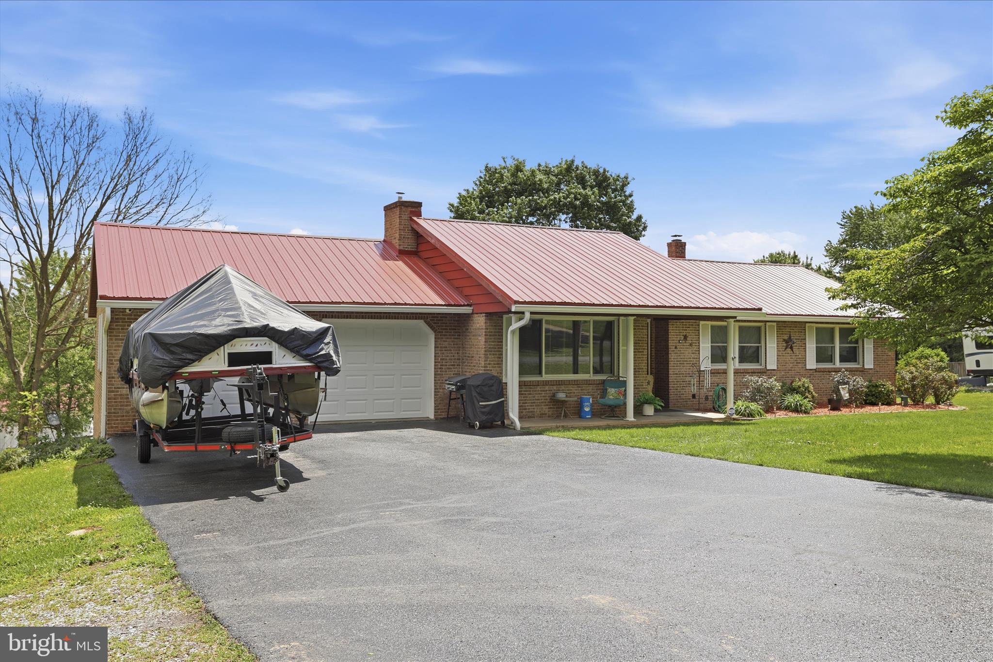 COOL HOLLOW ESTATES - Residential