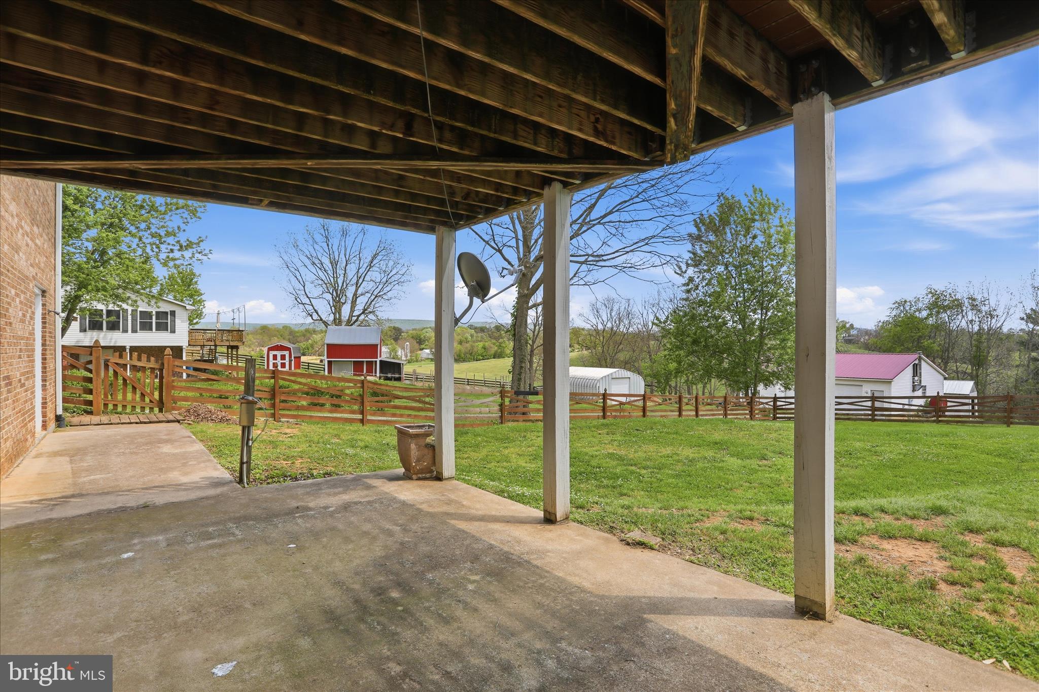COOL HOLLOW ESTATES - Residential