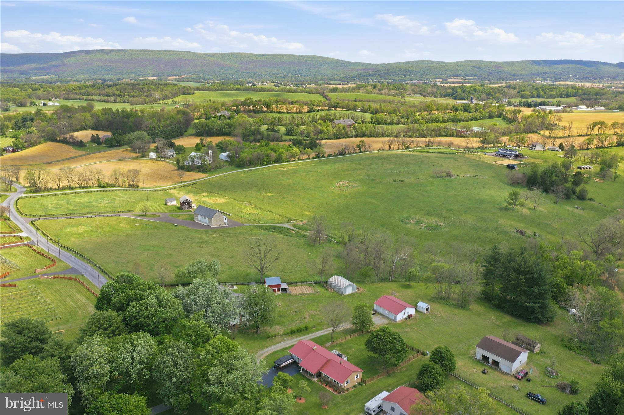 COOL HOLLOW ESTATES - Residential