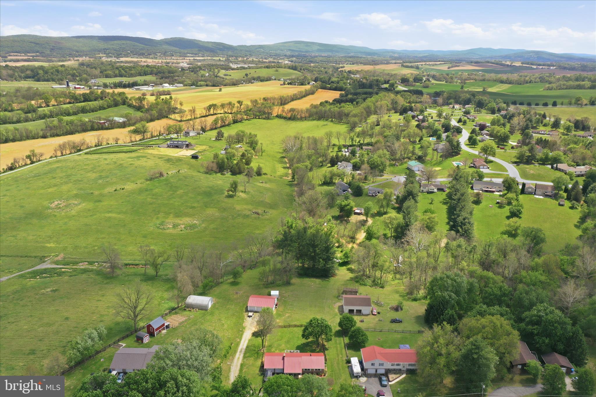 COOL HOLLOW ESTATES - Residential