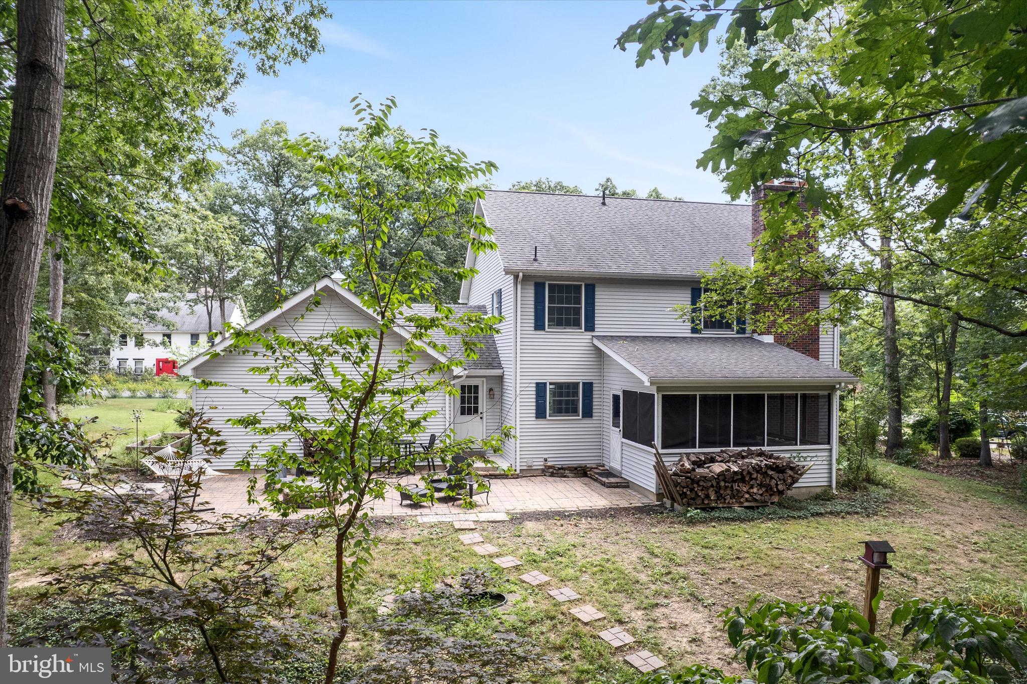 LAKEWOOD - Residential