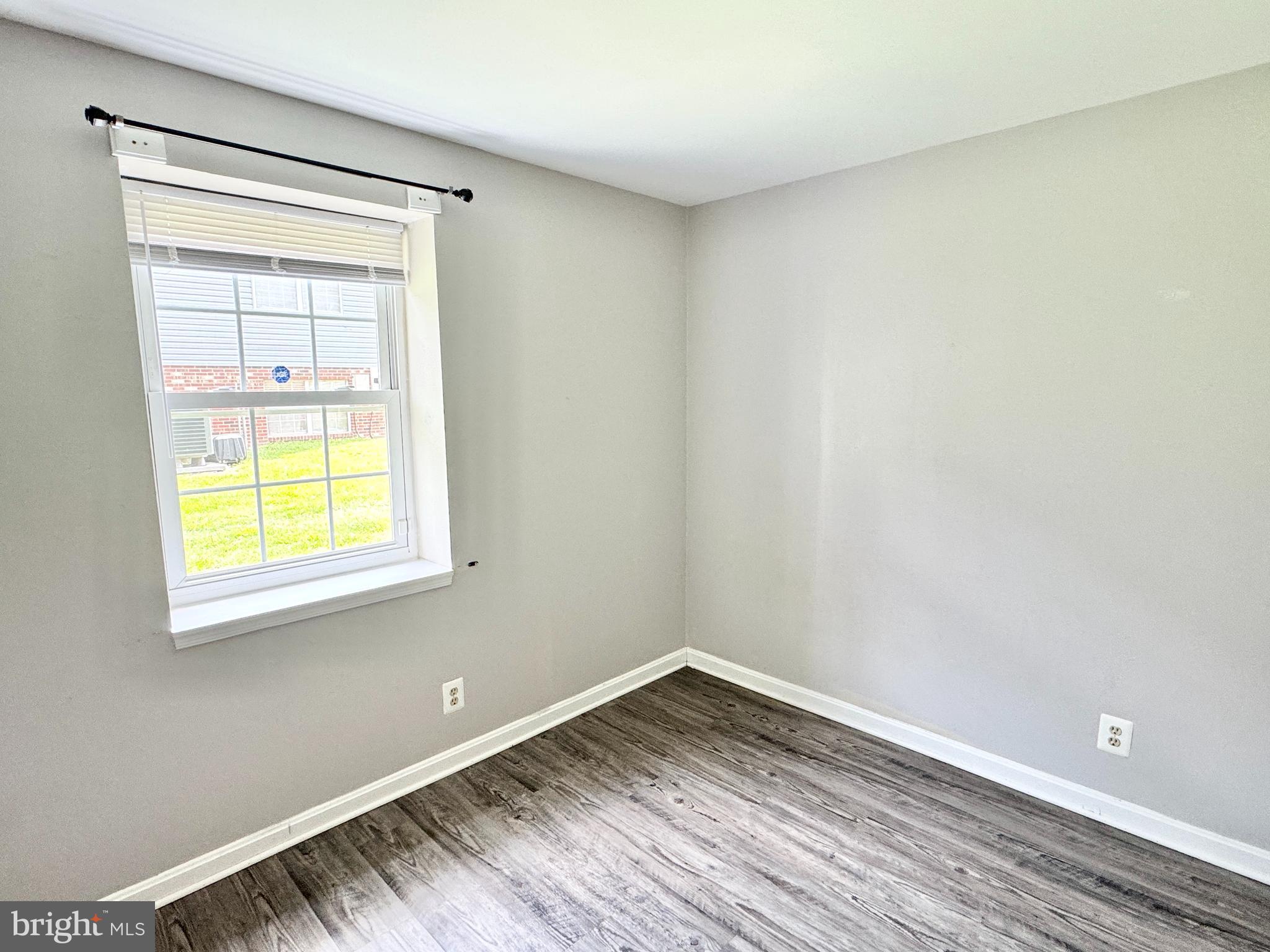 SUNNINGDALE MEADOWS - Residential Lease