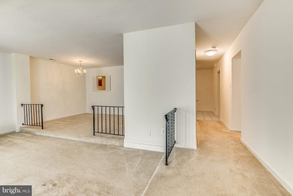 FAIRFAX PLAZA - Residential Lease