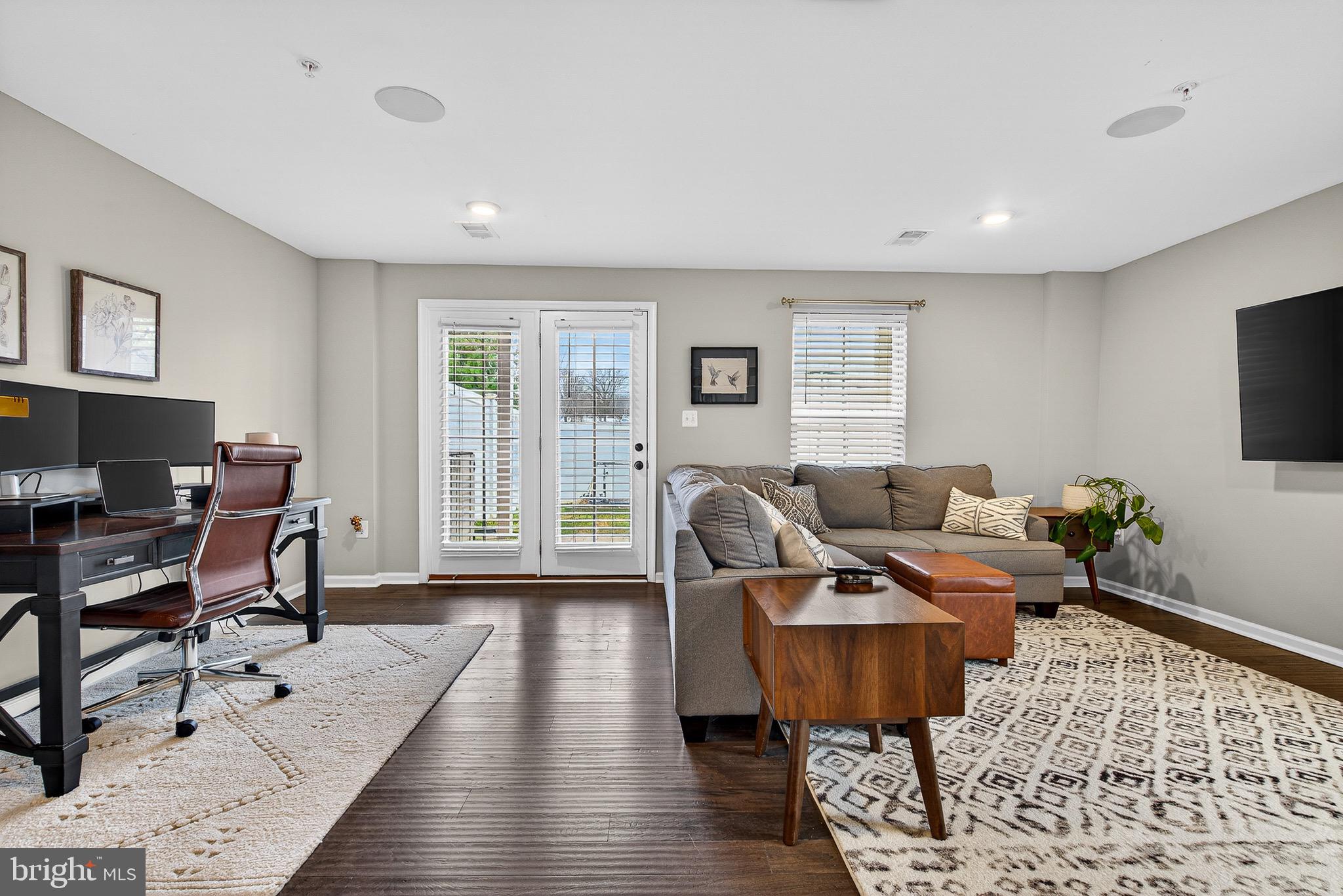 TOWNES AT BYNUM RUN - Residential