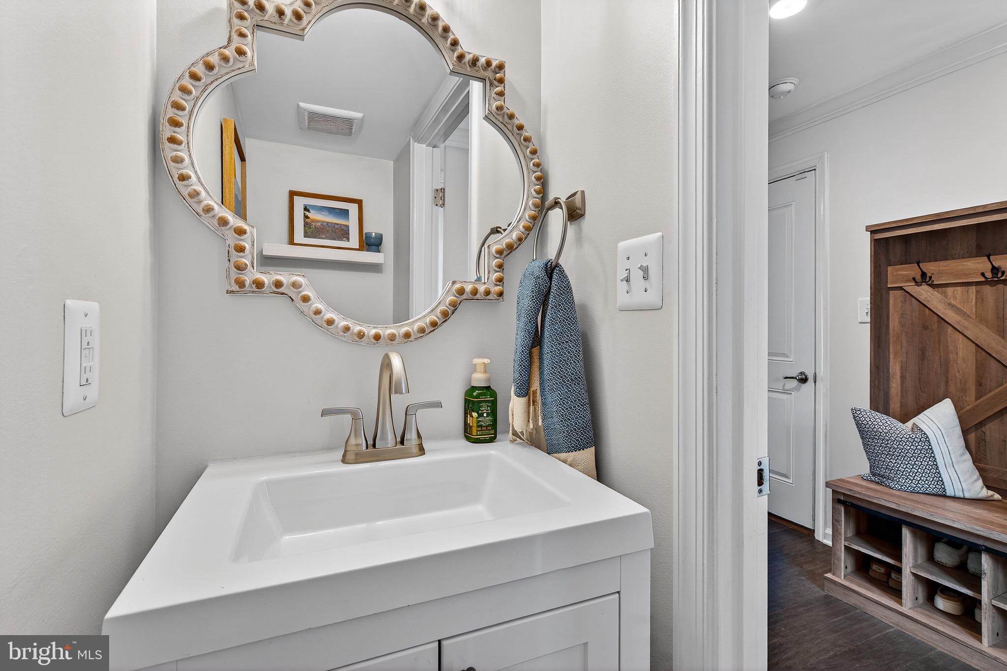 TOWNES AT BYNUM RUN - Residential