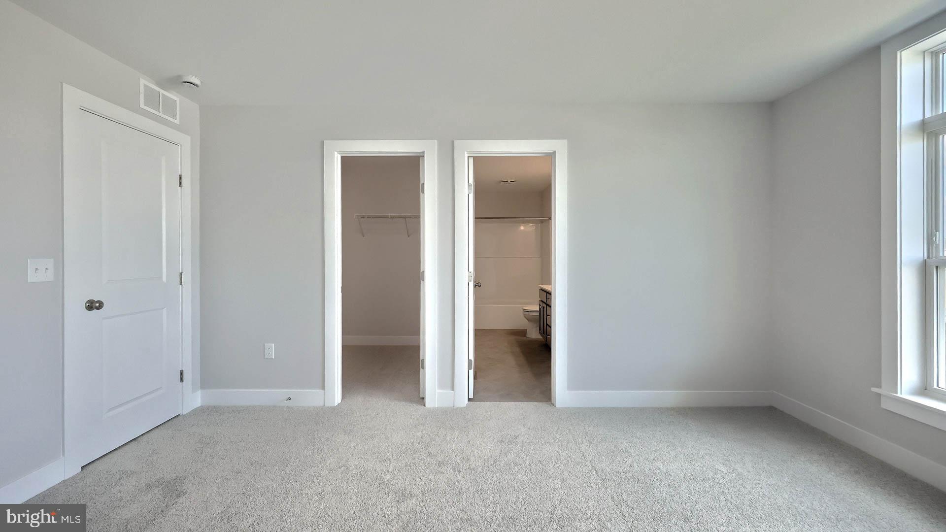 SUMMER LAYNE - Residential