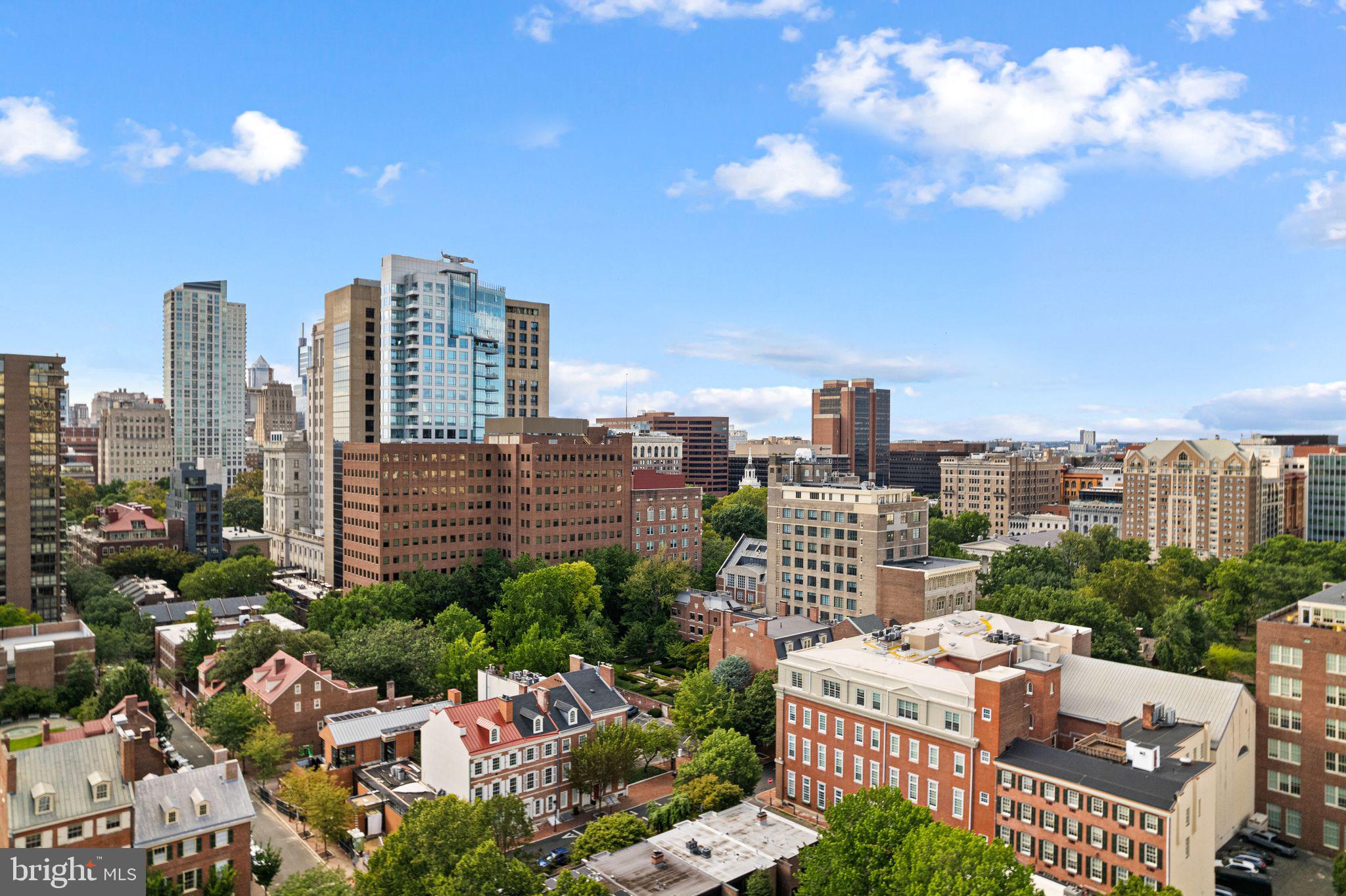 SOCIETY HILL - Residential