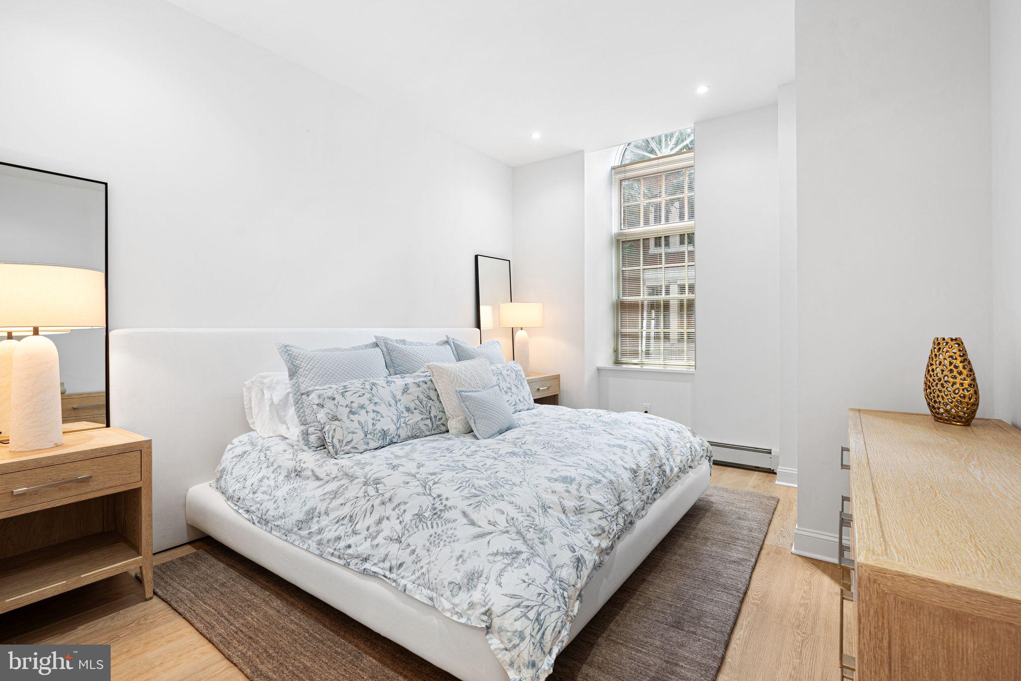 SOCIETY HILL - Residential