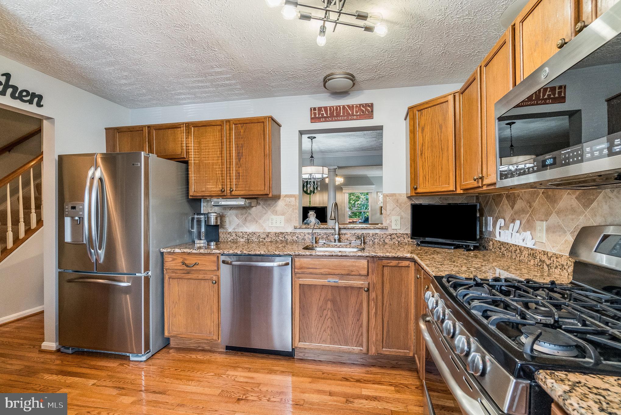 HAMPTON OAKS - Residential