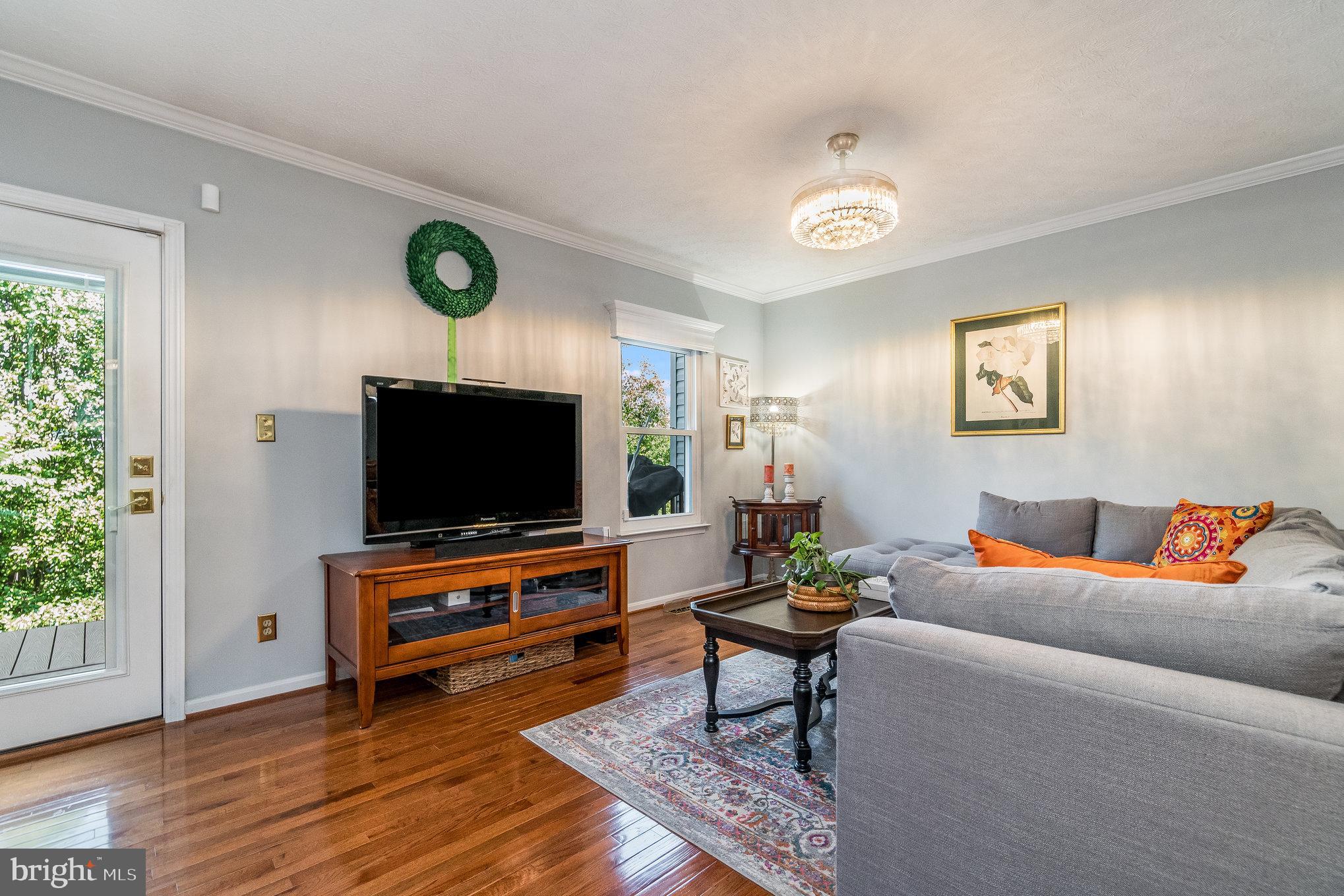 HAMPTON OAKS - Residential