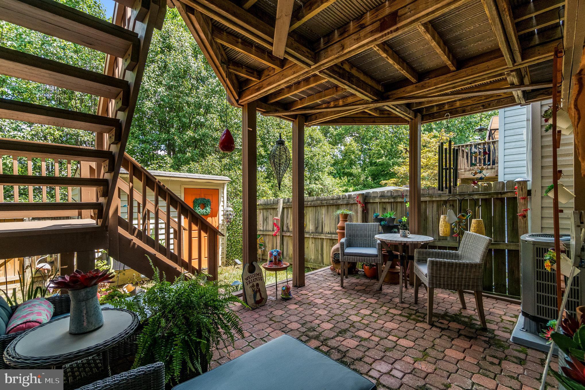 HAMPTON OAKS - Residential