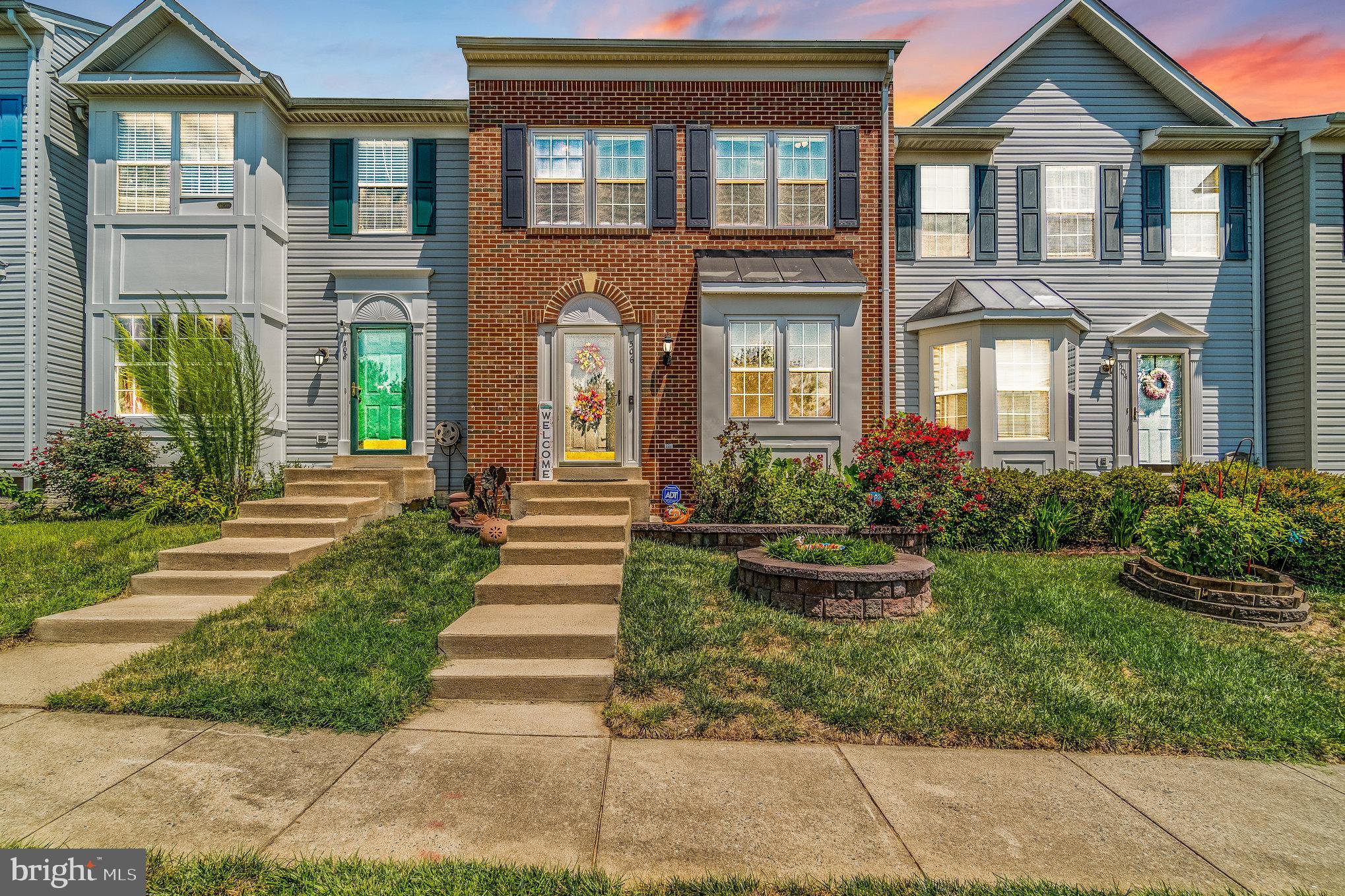 HAMPTON OAKS - Residential