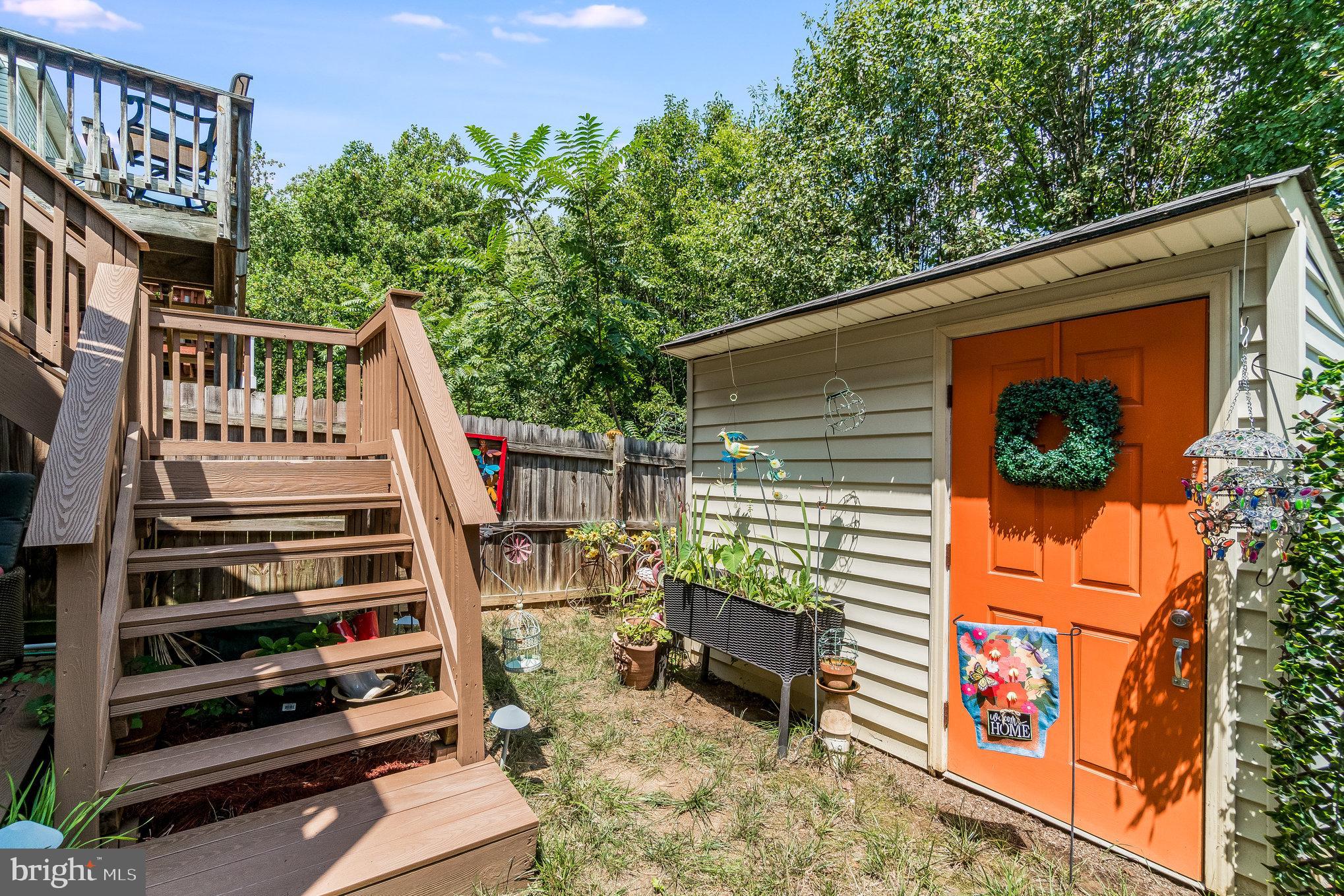 HAMPTON OAKS - Residential