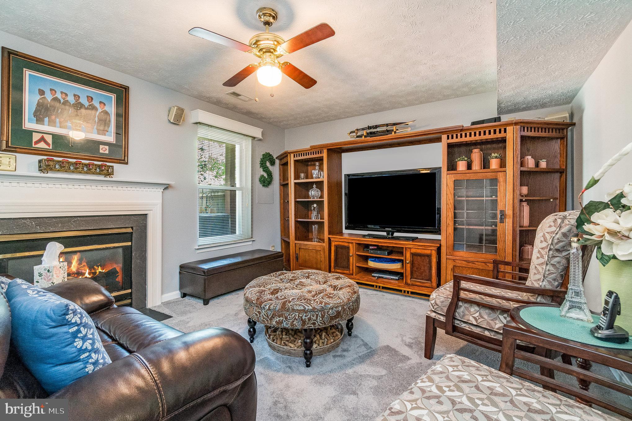 HAMPTON OAKS - Residential