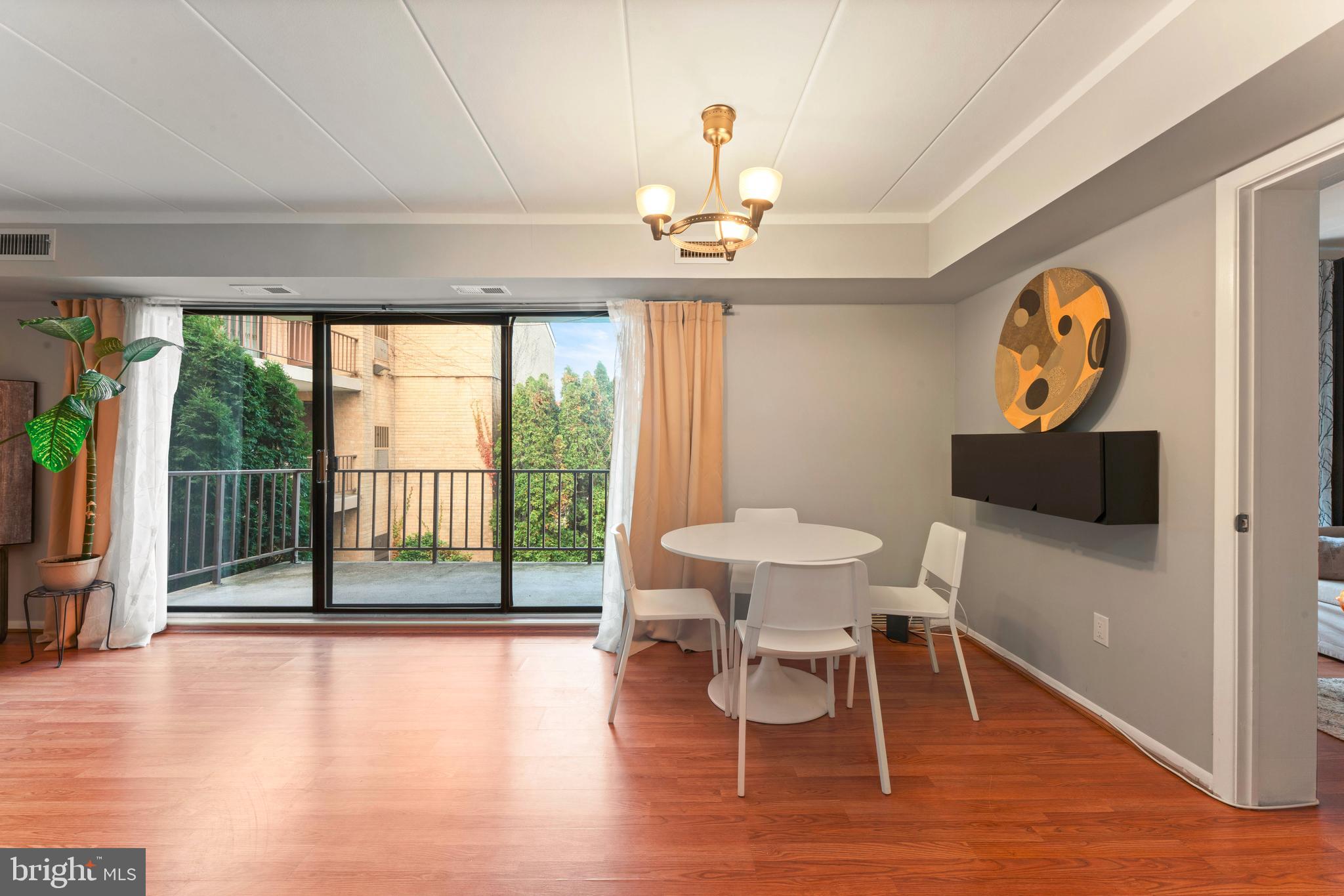 KREWSTOWN - Residential