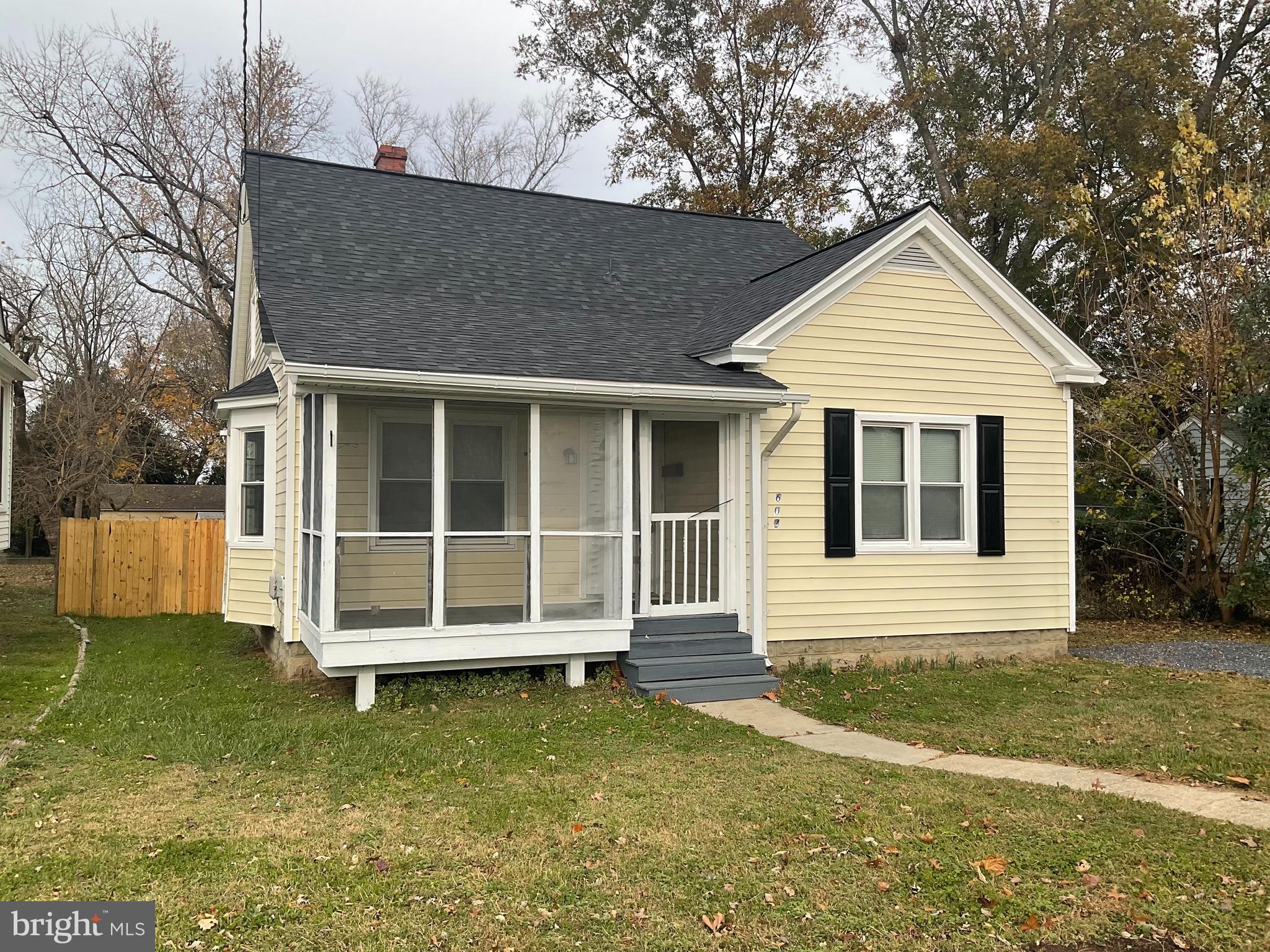 MARYLAND AVENUE - Residential