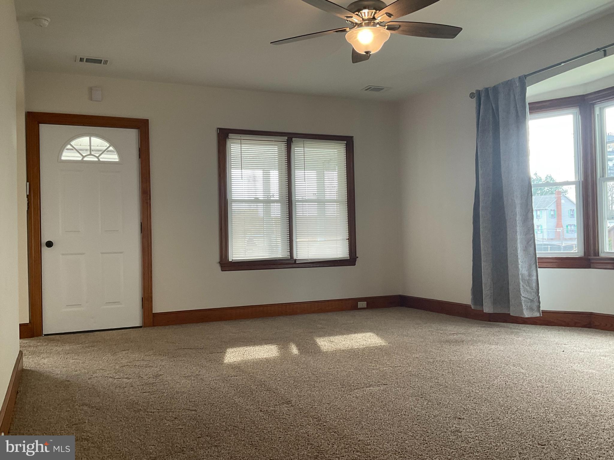 MARYLAND AVENUE - Residential