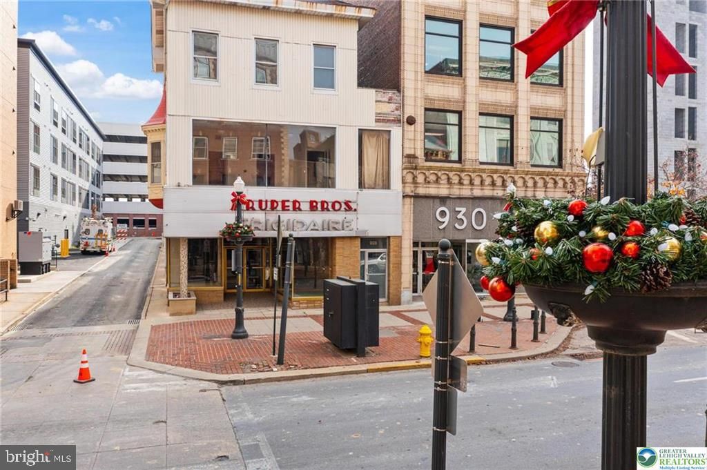 Photo of 926 W Hamilton Street, ALLENTOWN, PA 18104 (MLS # PALH2012252)