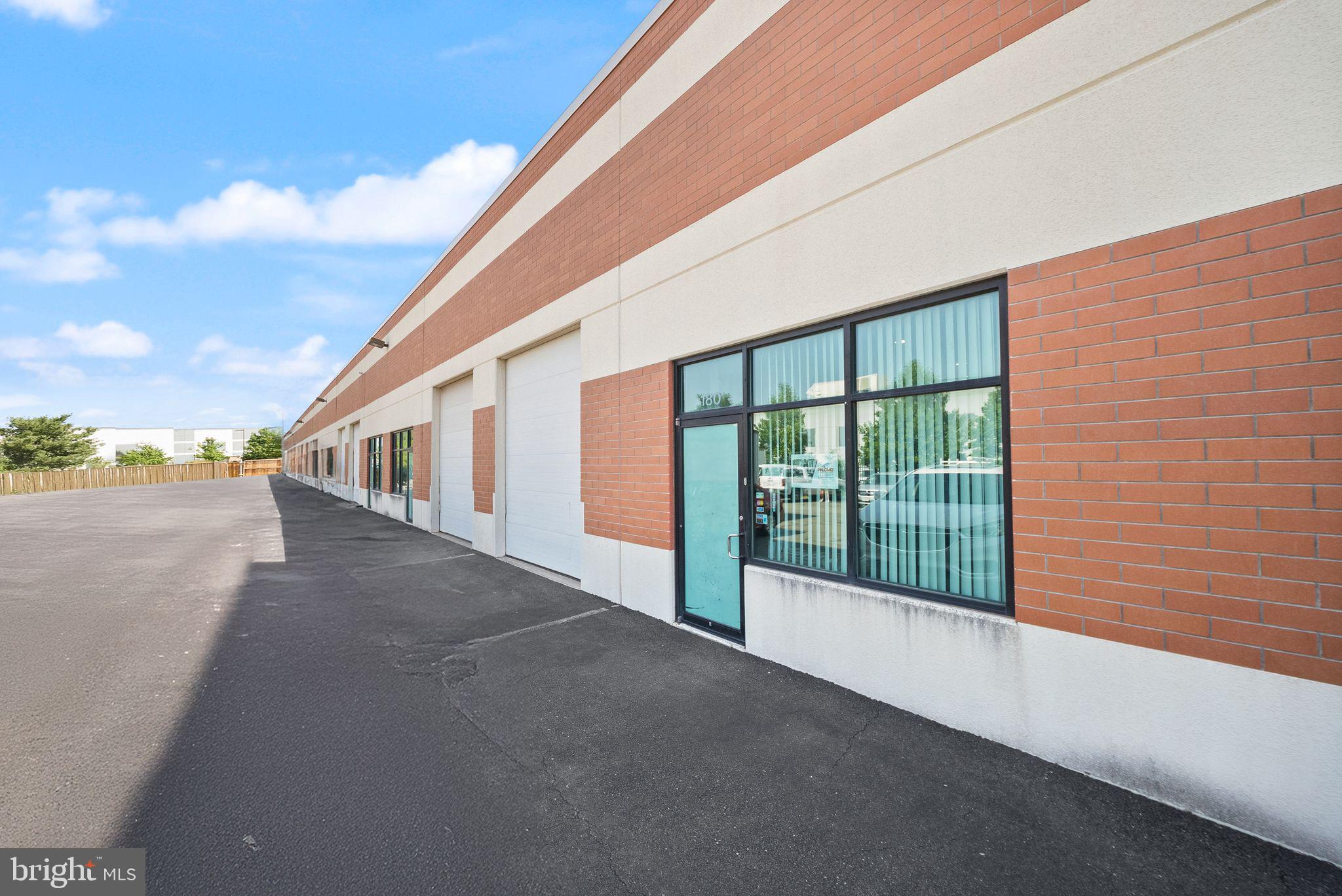 45915 MARIES ROAD 180