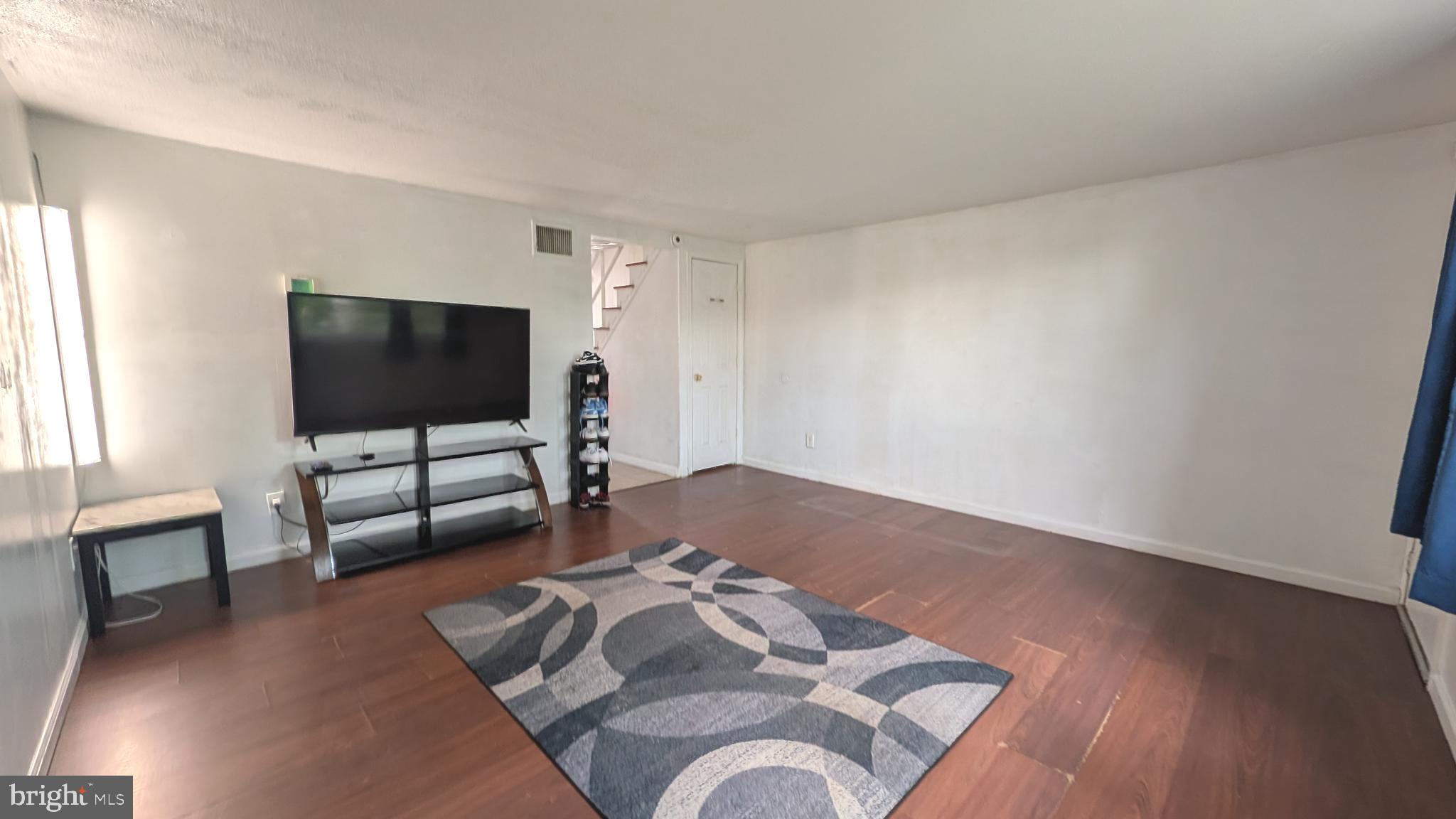 RIVERVIEW - Residential