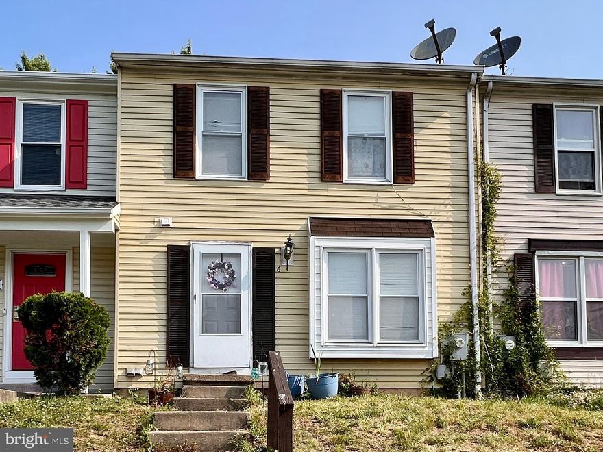 REAL ESTATE AUCTION featuring ON SITE and SIMULCAST ONLINE BIDDING! Online Bidding Opens - Monday, June 12, 2023. Live On Site Auction - Wednesday, June 14, 2023 at 11:00 AM. List price is opening bid only. Also being auctioned - 3,4 & 10 Bykes and 15 Van Ct.  6 Bykes Ct. is currently rented for $1,935/month.