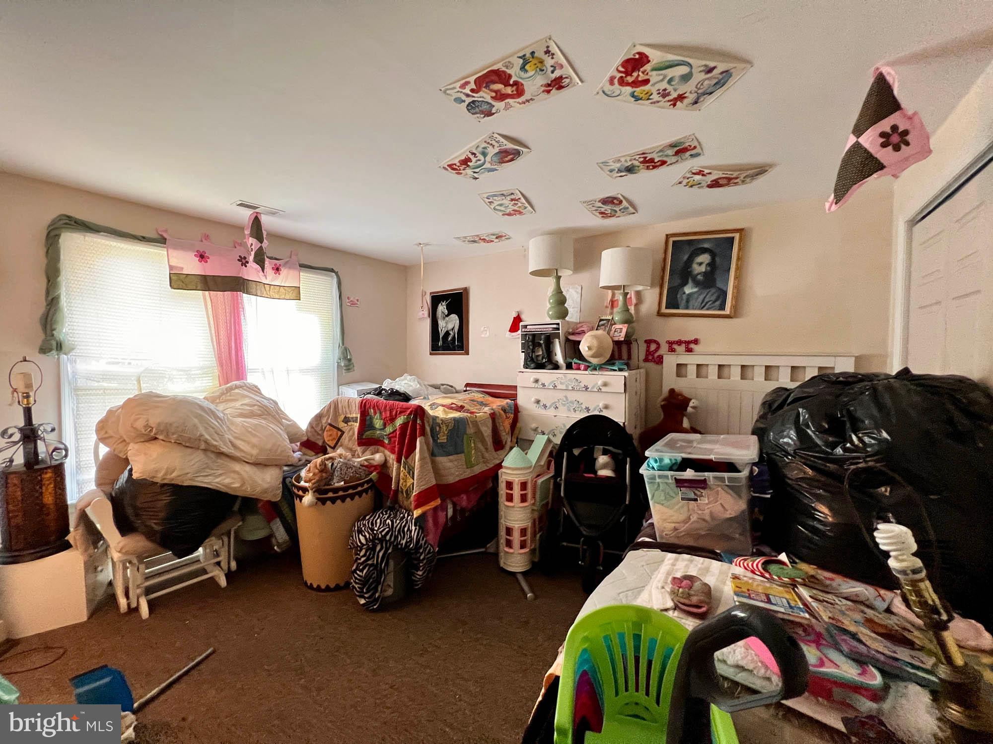 VAN DYKE MANOR - Residential